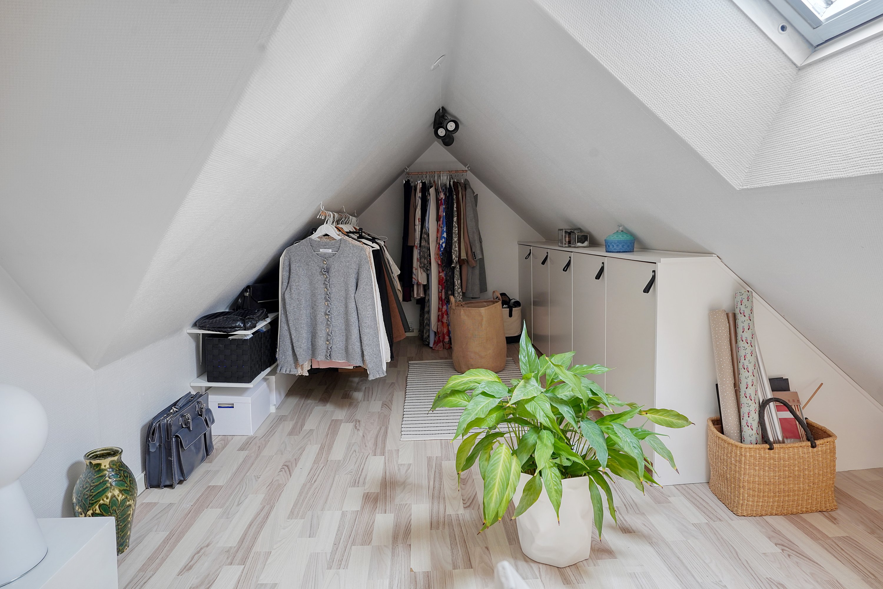 Fremhævet værelse billede i fuldskærmstilstand. Billede af Rosenkildevej 21A, 1. th., 3000 Helsingør