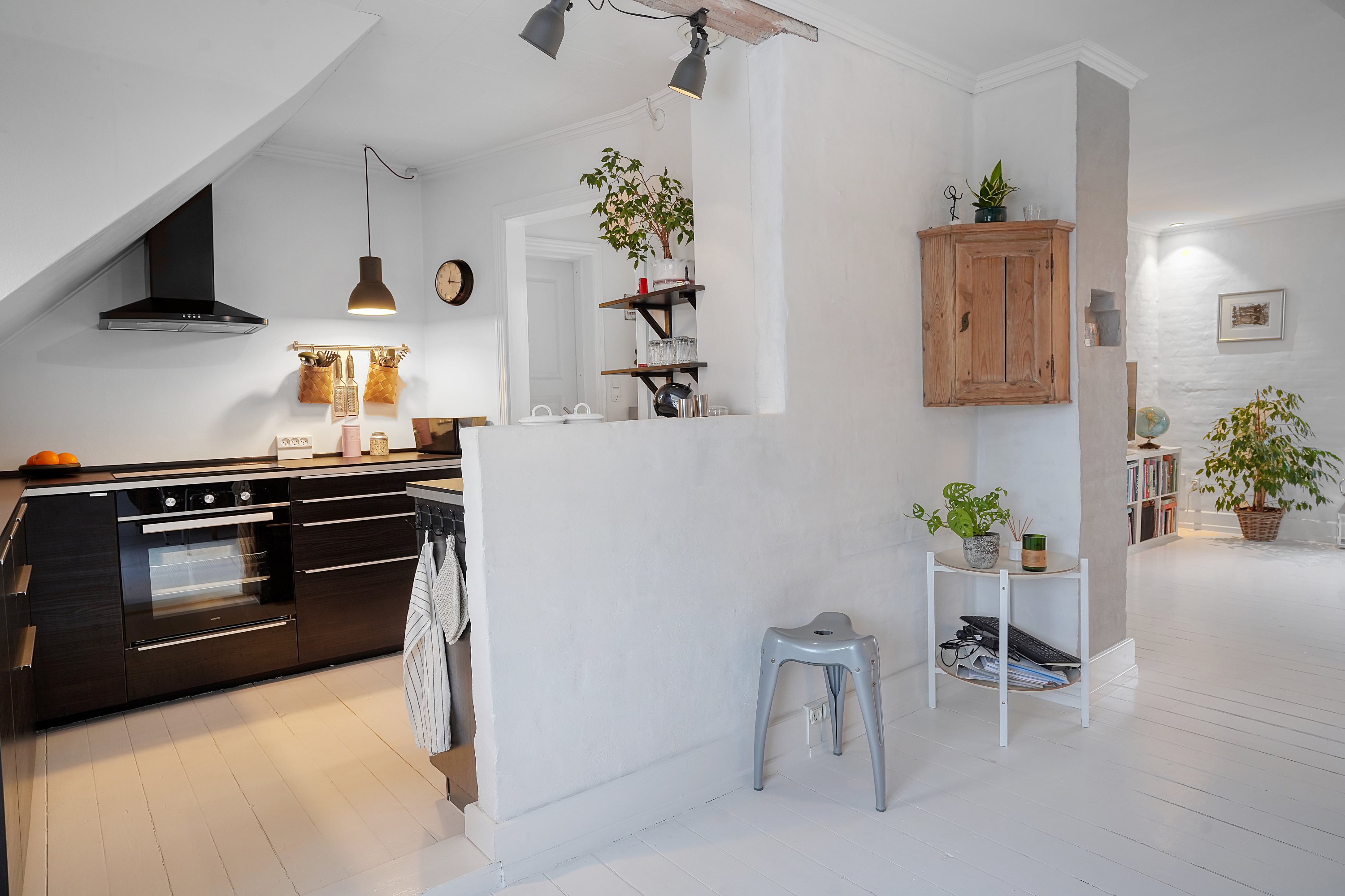 Fremhævet køkken billede i fuldskærmstilstand. Billede af Rosenkildevej 21A, 1. th., 3000 Helsingør