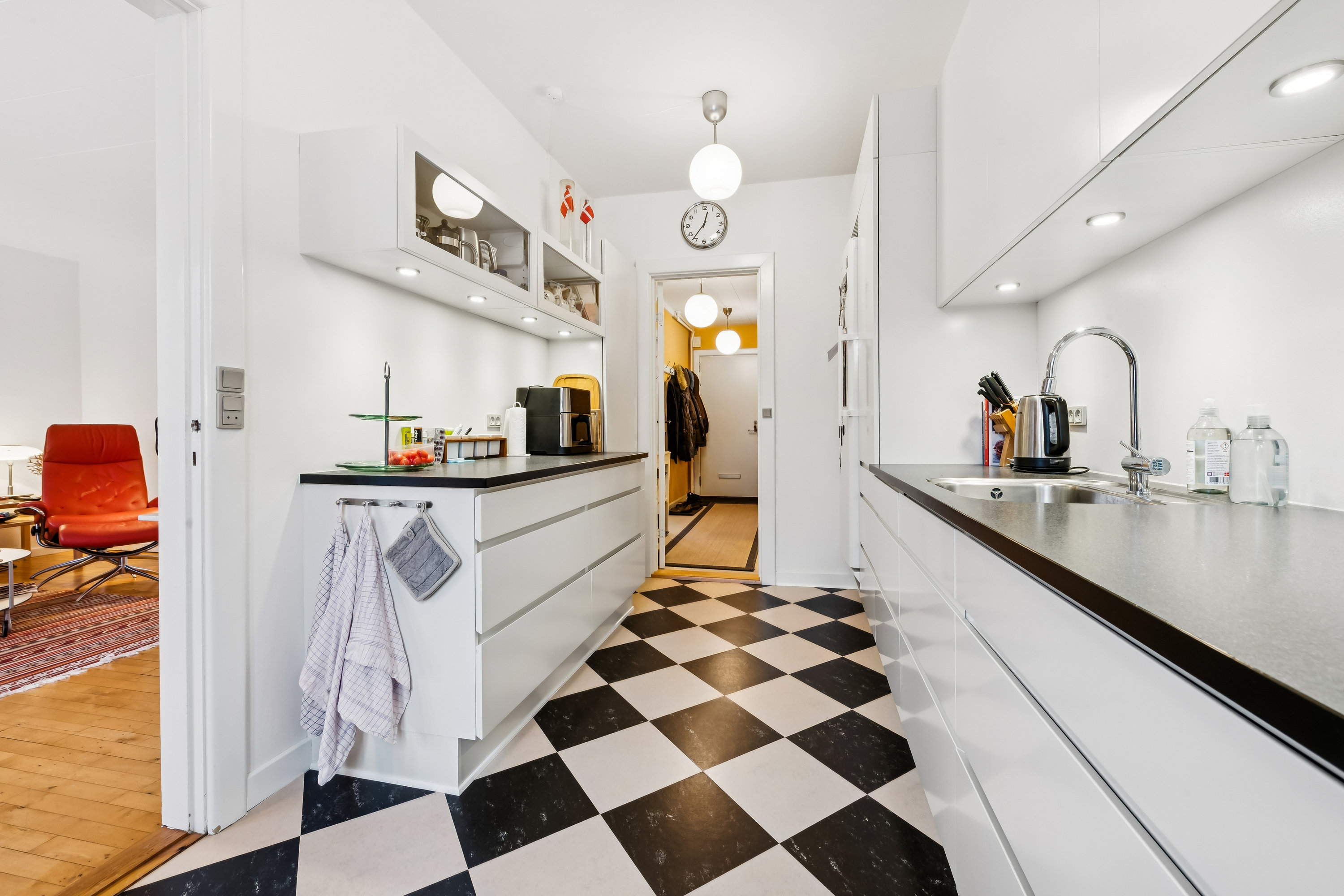 Miniaturebillede 2: køkken. Billede af Pilevænget 18, 2800 Kongens Lyngby