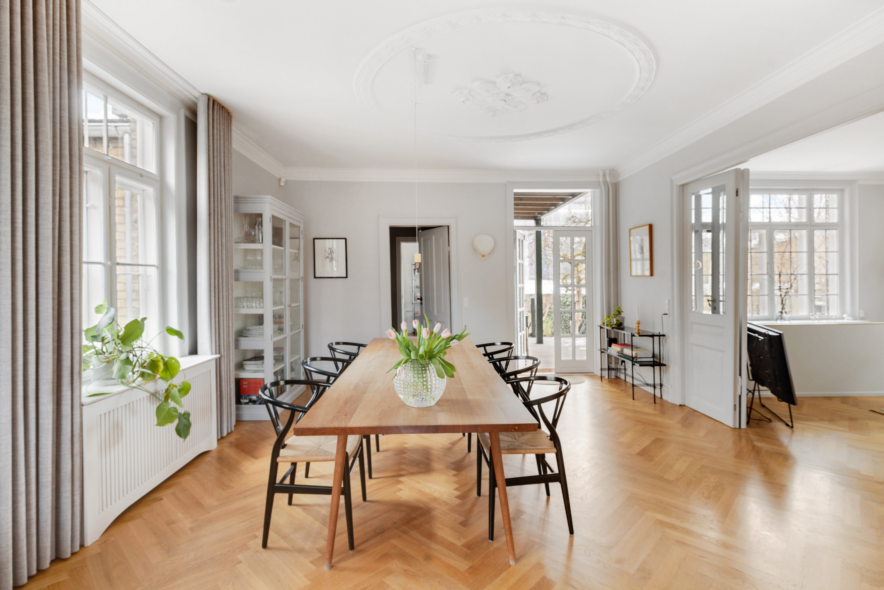 Fremhævet andet billede i fuldskærmstilstand. Billede af Ceresvej 26, st.., 1863 Frederiksberg C