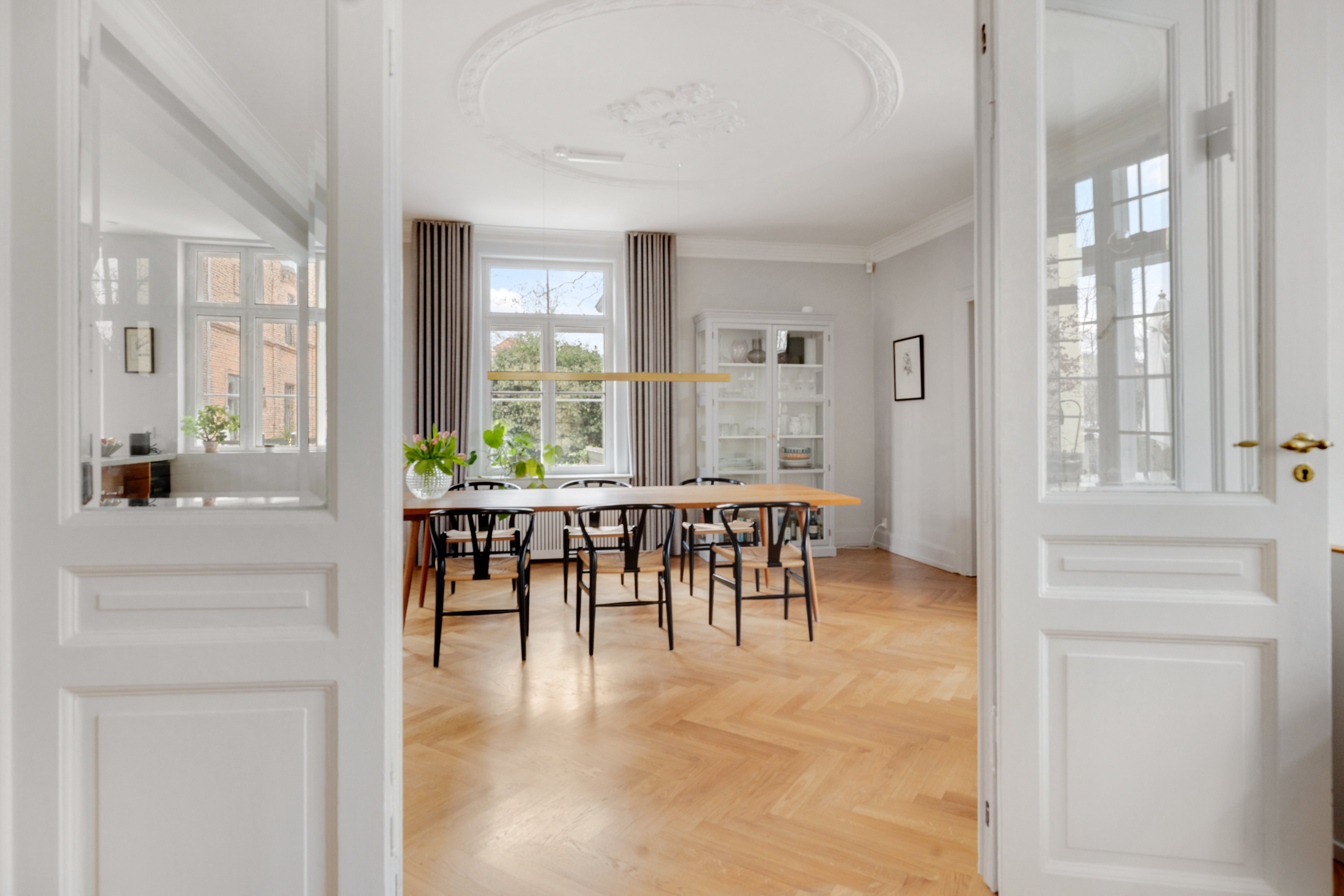 Fremhævet andet billede i fuldskærmstilstand. Billede af Ceresvej 26, st.., 1863 Frederiksberg C