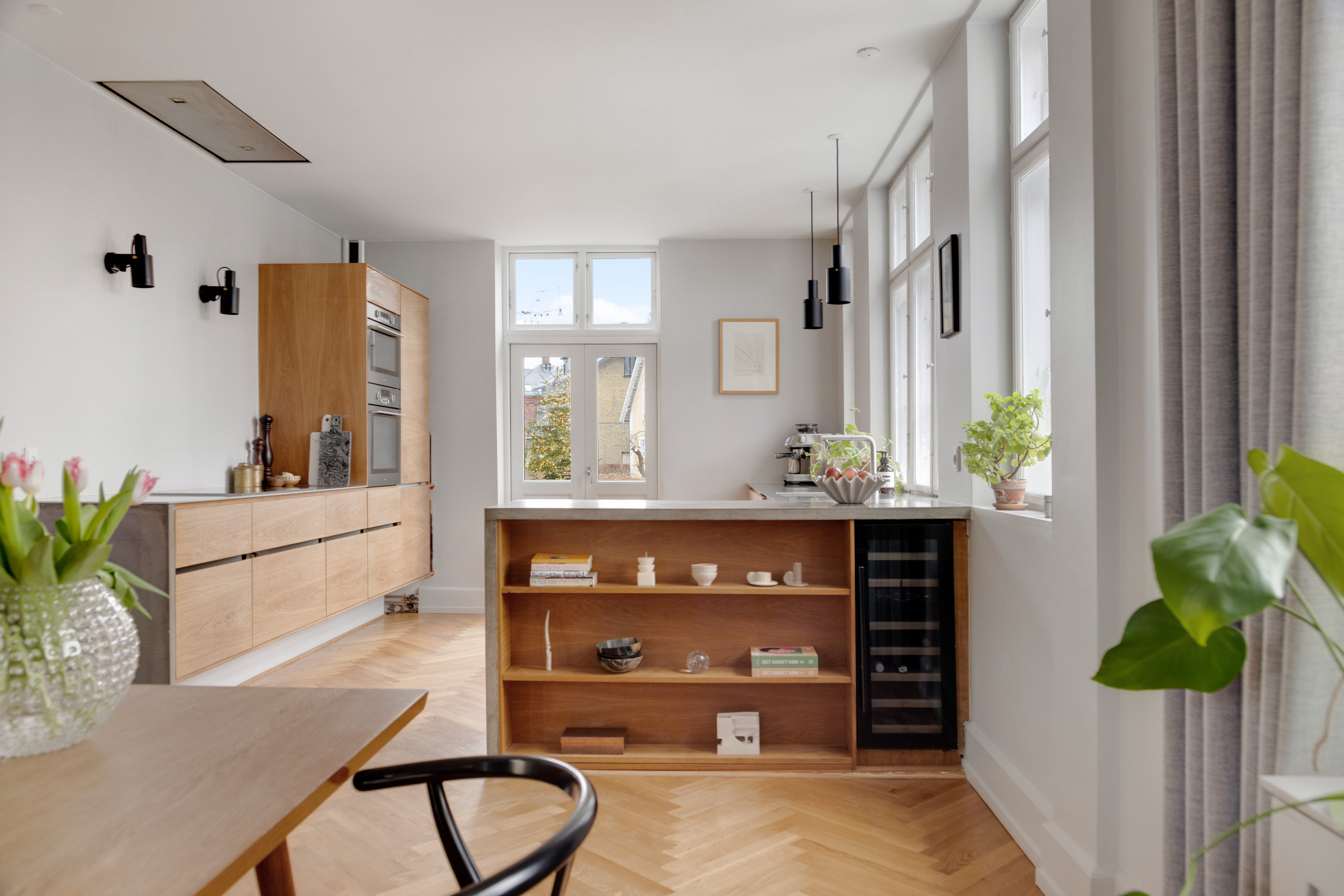 Fremhævet andet billede i fuldskærmstilstand. Billede af Ceresvej 26, st.., 1863 Frederiksberg C