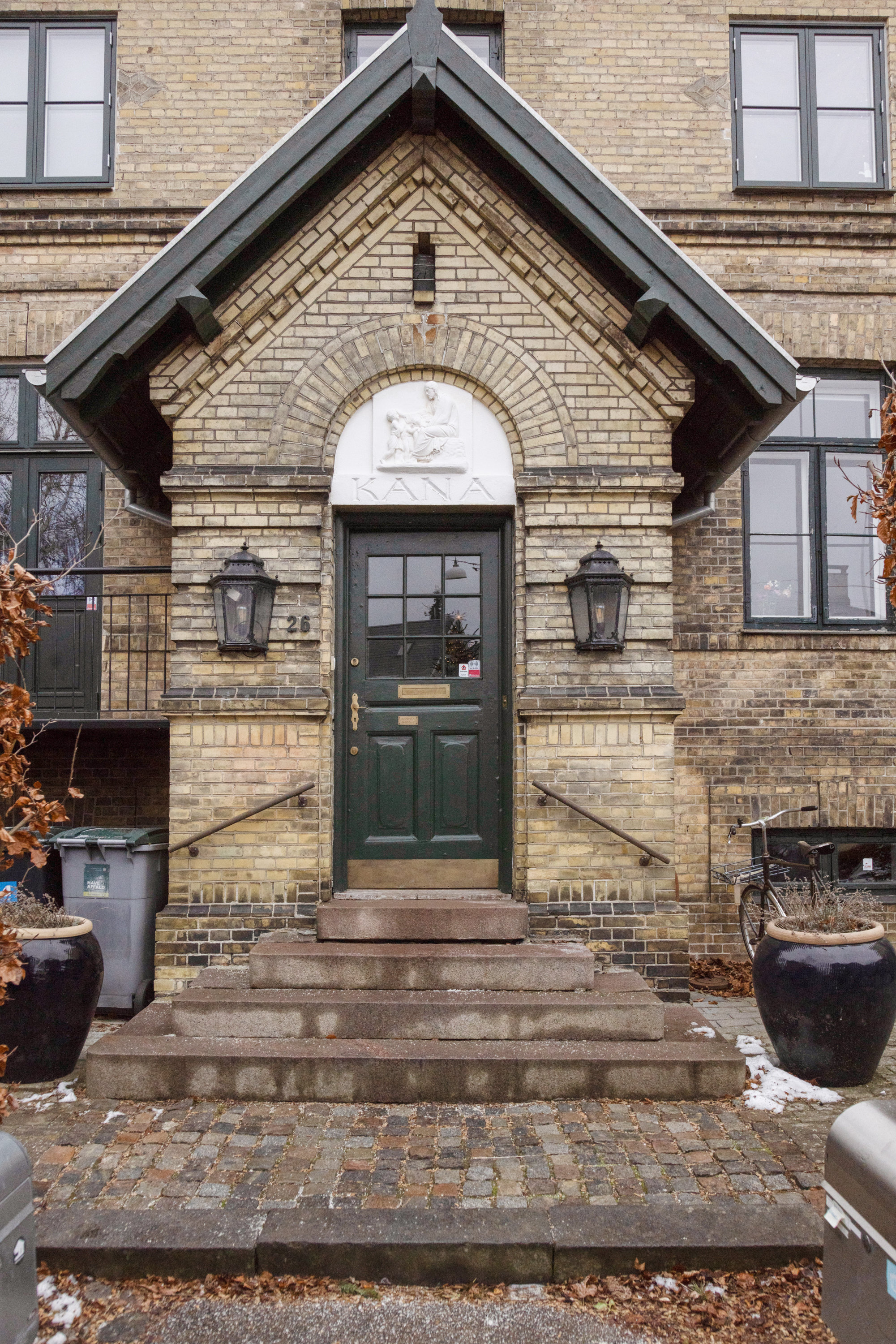 Fremhævet andet billede i fuldskærmstilstand. Billede af Ceresvej 26, st.., 1863 Frederiksberg C