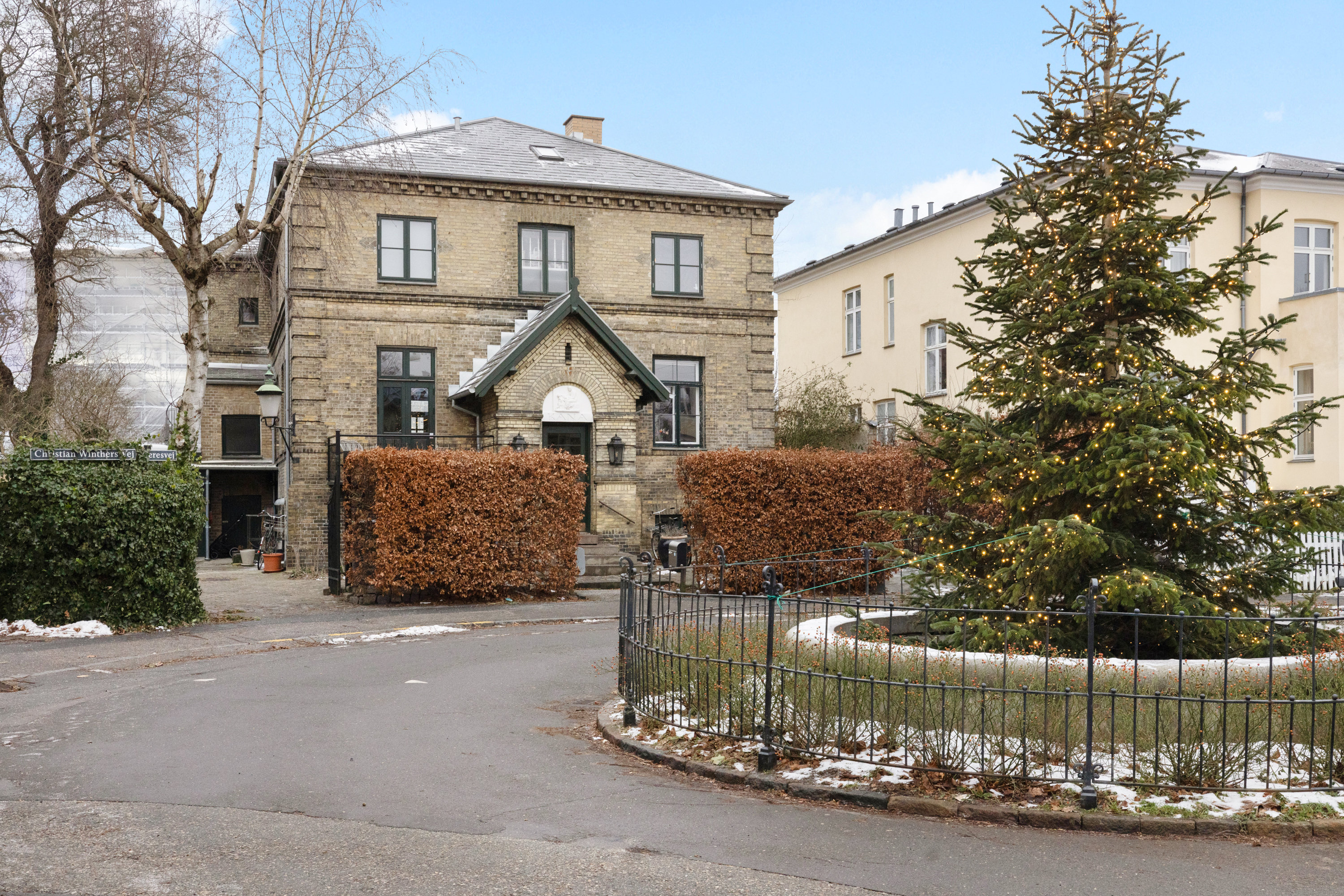 Fremhævet andet billede i fuldskærmstilstand. Billede af Ceresvej 26, st.., 1863 Frederiksberg C