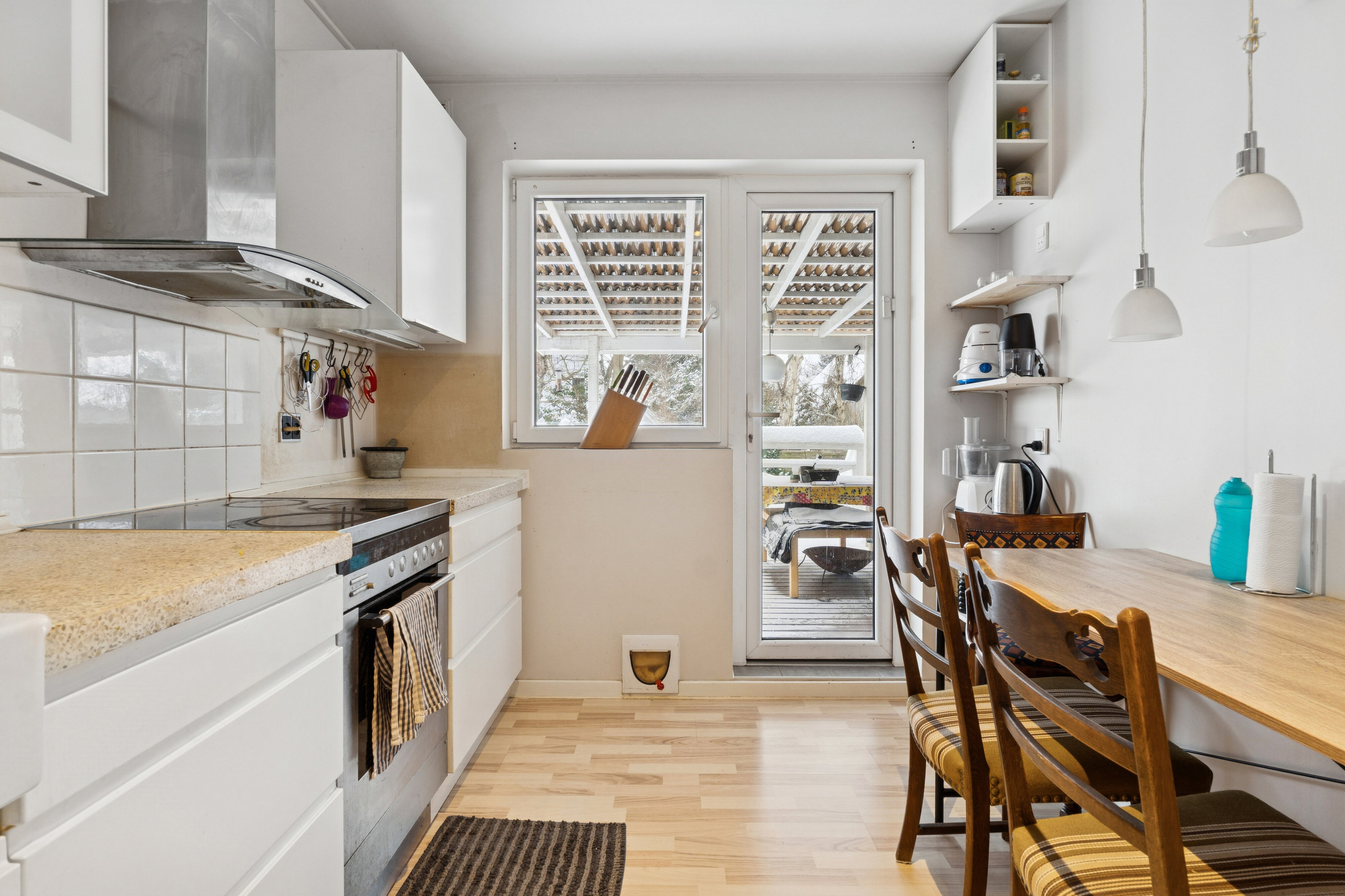 Fremhævet køkken billede i fuldskærmstilstand. Billede af Rønnevej 3, 2980 Kokkedal