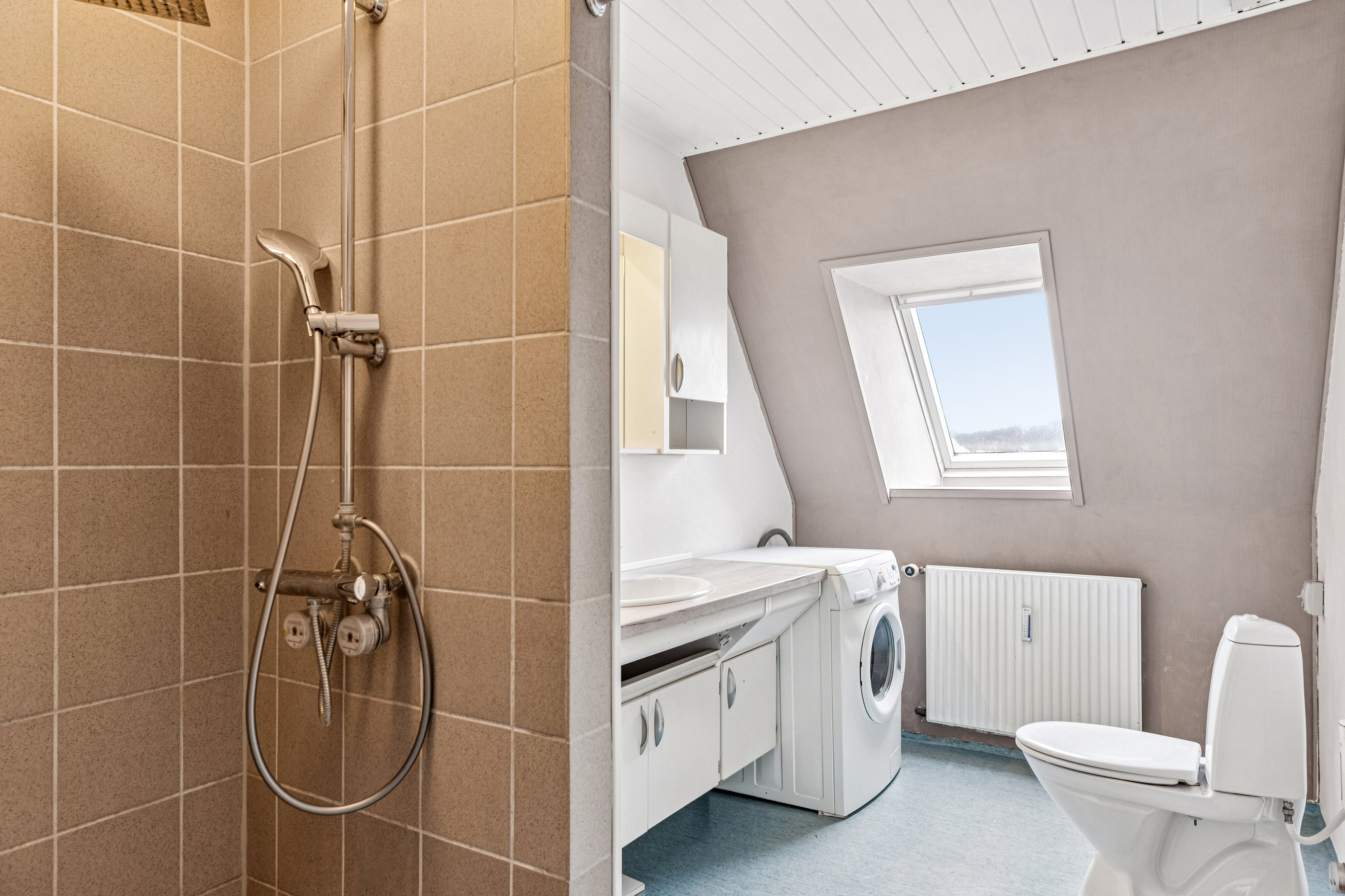 Fremhævet badeværelse billede i fuldskærmstilstand. Billede af Nygade 9, 2. tv., 6300 Gråsten