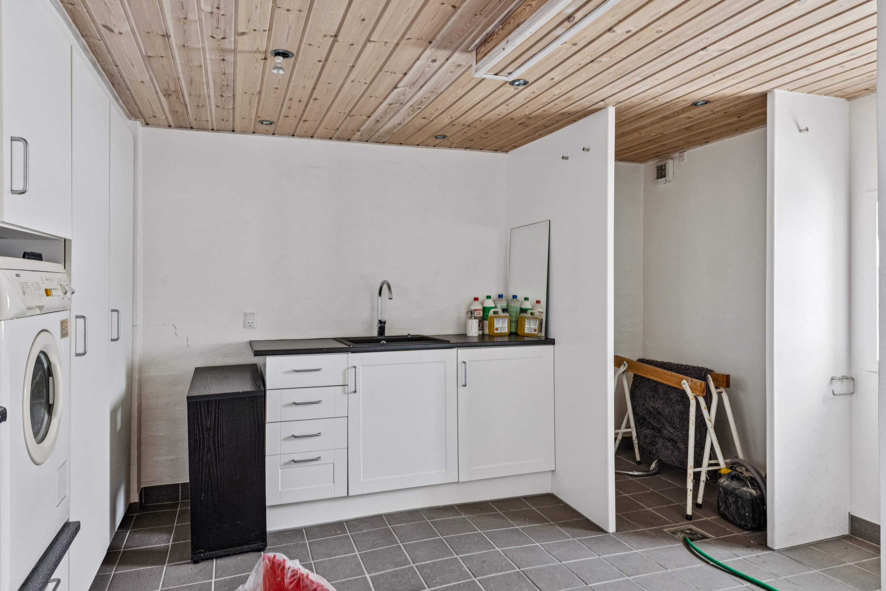 Fremhævet bryggers/badeværelse billede i fuldskærmstilstand. Billede af Dalsgårdvej 8, Dalsgård, 6300 Gråsten