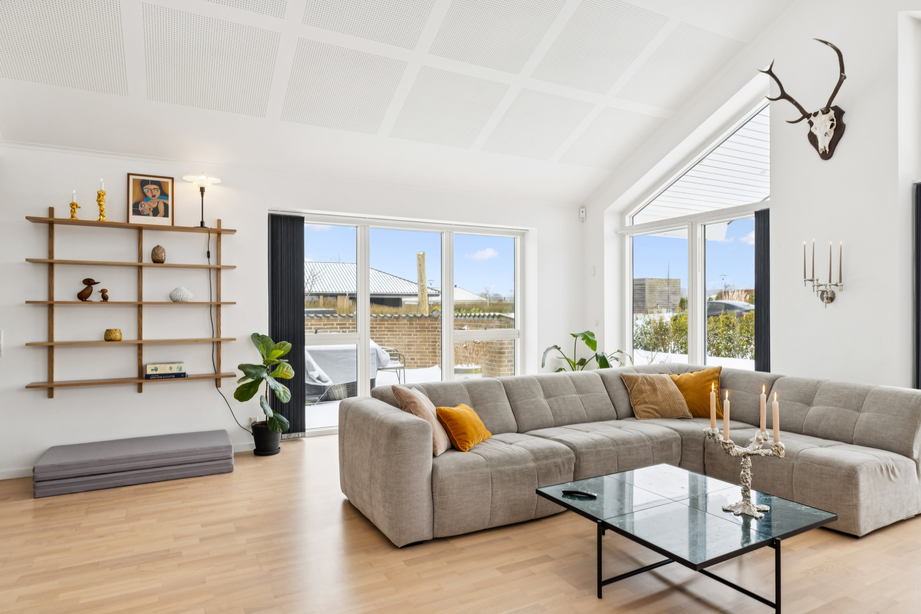 Fremhævet stue billede i fuldskærmstilstand. Billede af Midtkobbel 91, Kollund, 6340 Kruså