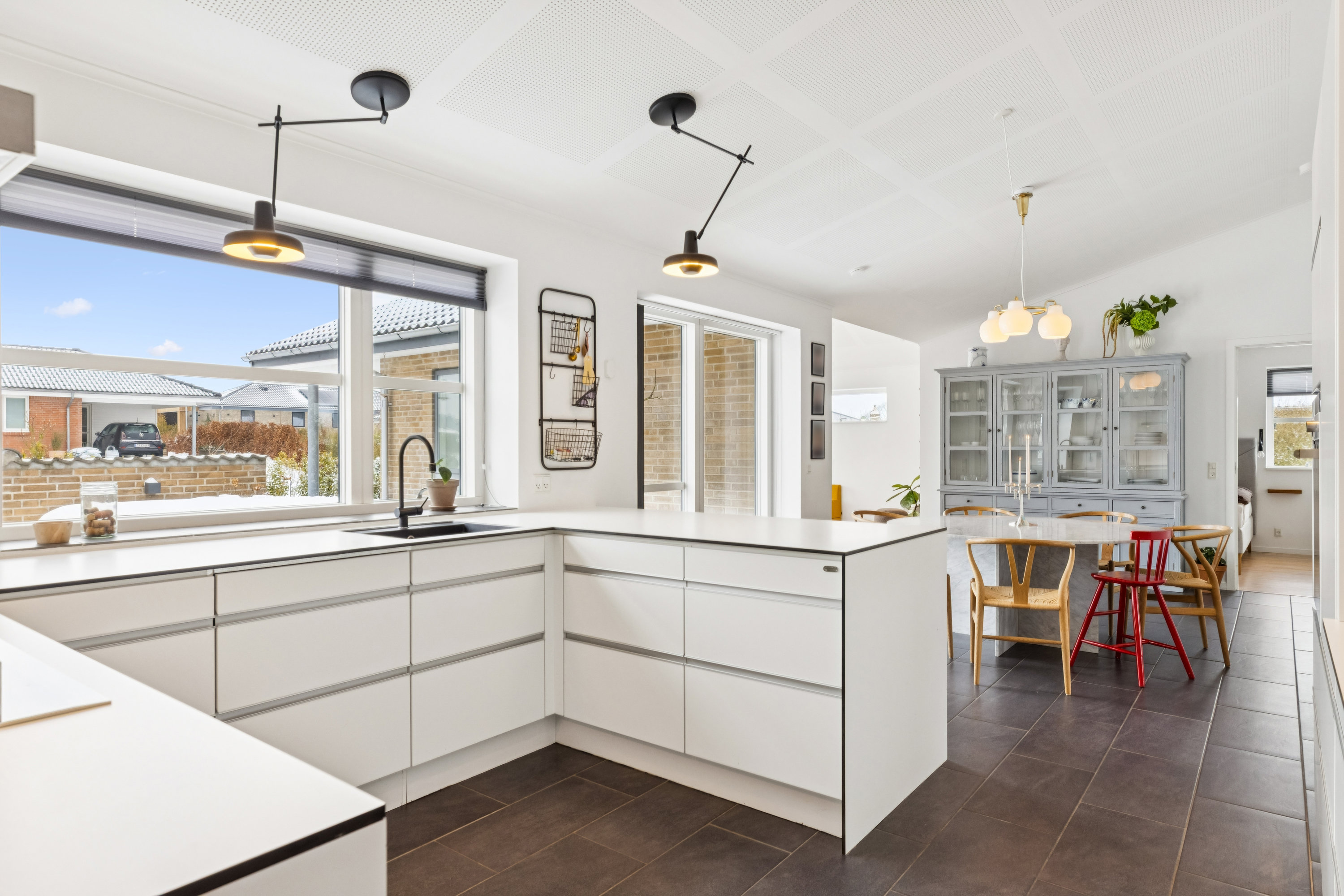 Fremhævet køkken billede i fuldskærmstilstand. Billede af Midtkobbel 91, Kollund, 6340 Kruså