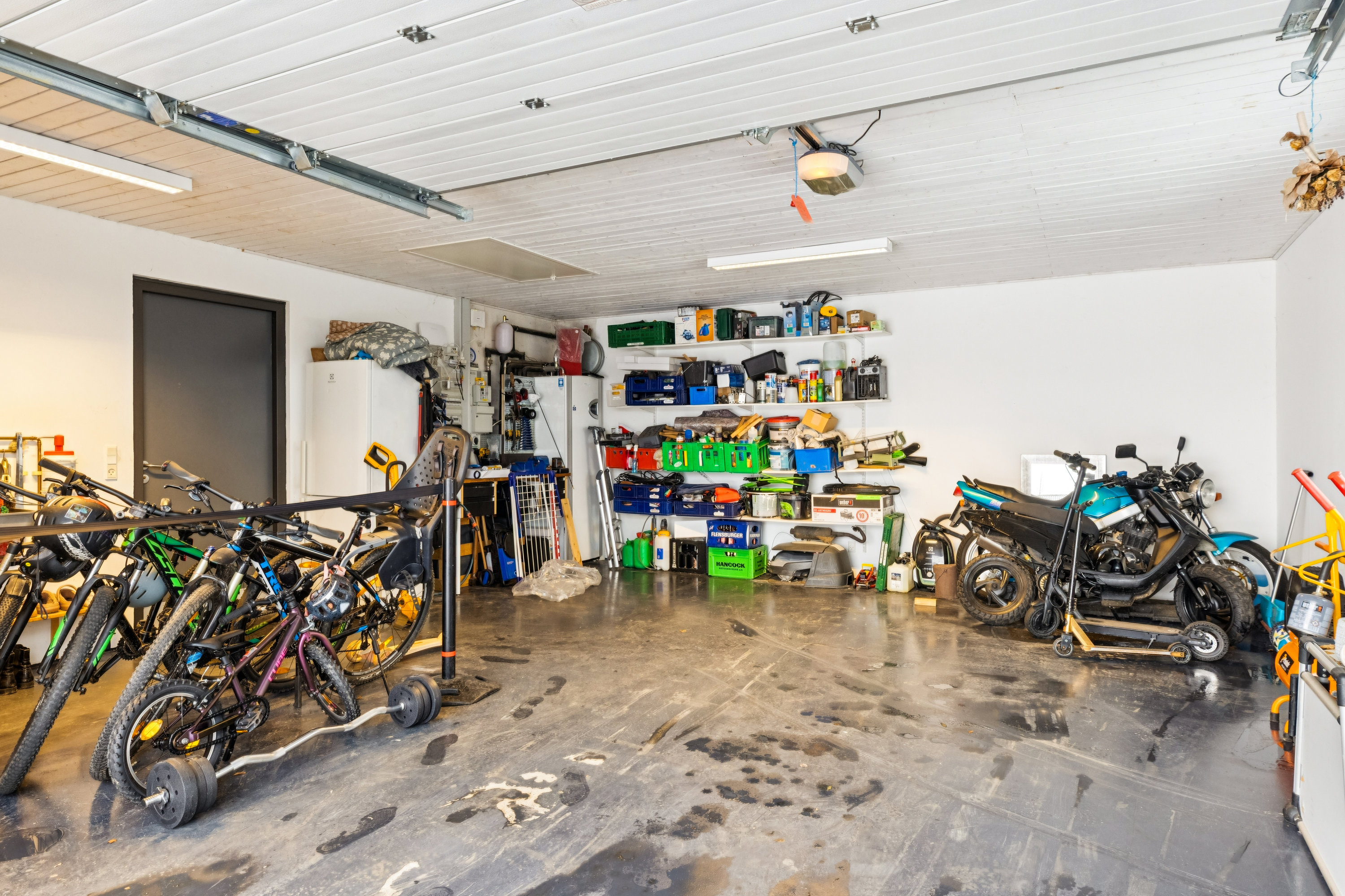 Fremhævet garage billede i fuldskærmstilstand. Billede af Midtkobbel 91, Kollund, 6340 Kruså