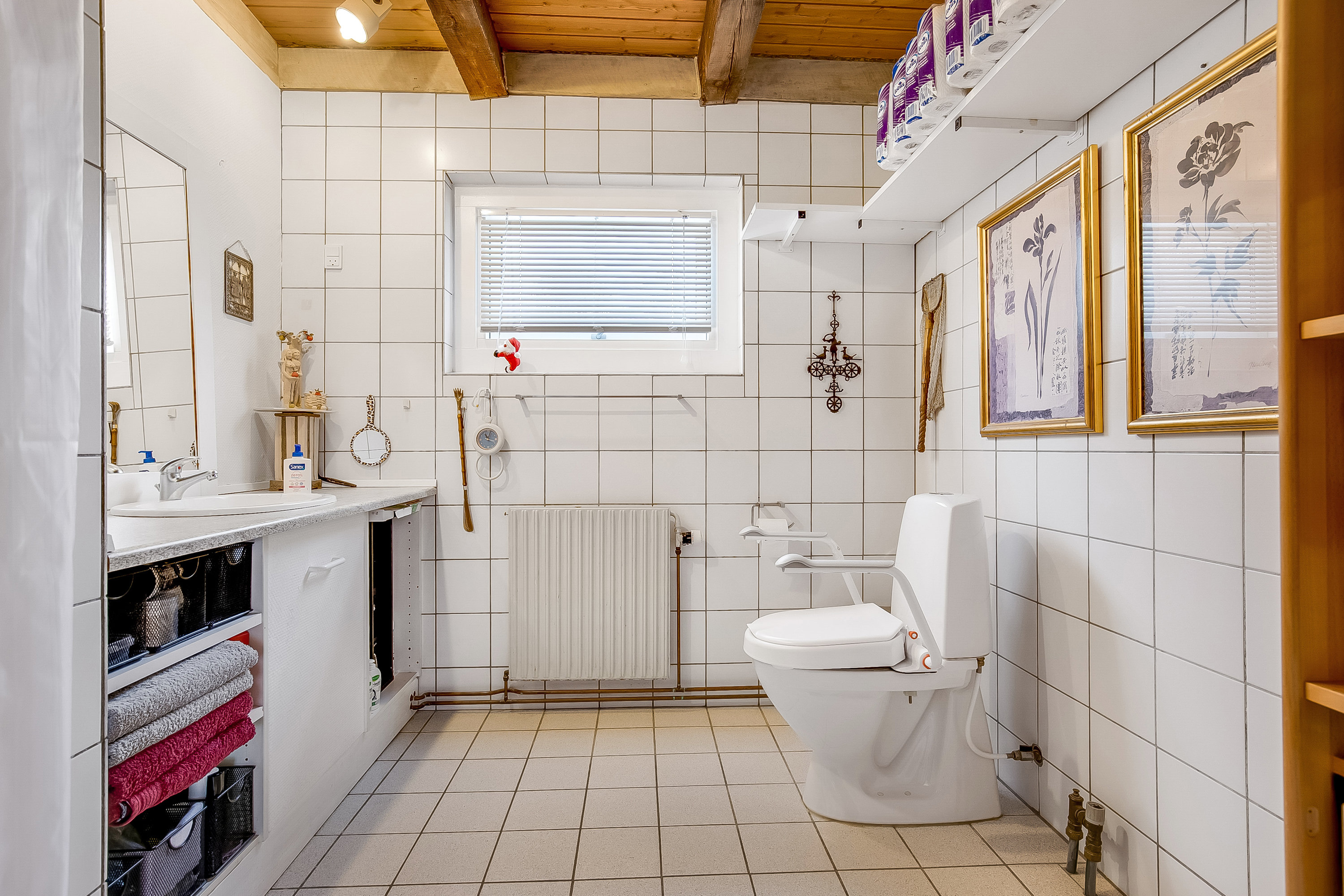 Fremhævet badeværelse billede i fuldskærmstilstand. Billede af Hovgårdsvej 50, Grejs, 7100 Vejle