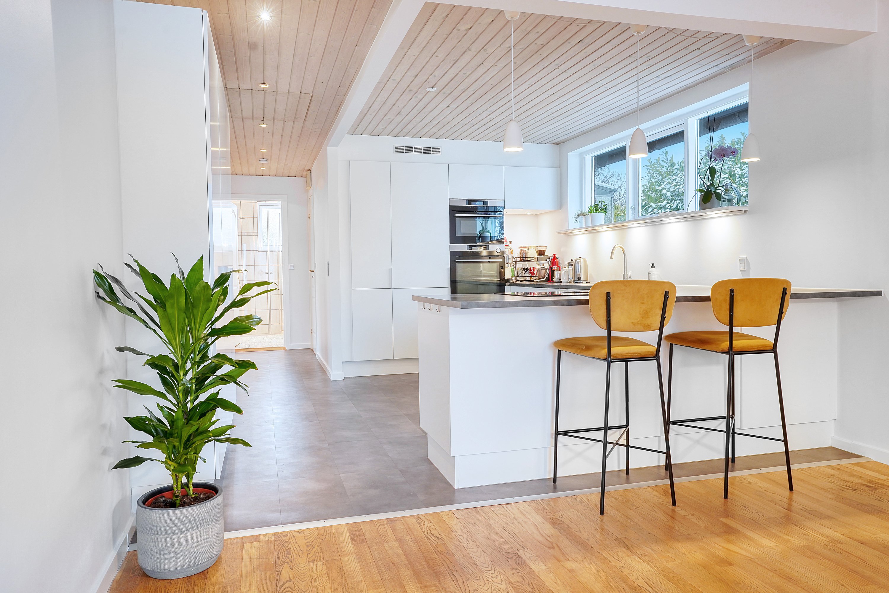 Miniaturebillede 1: køkken. Billede af Hobrovej 14, 3000 Helsingør