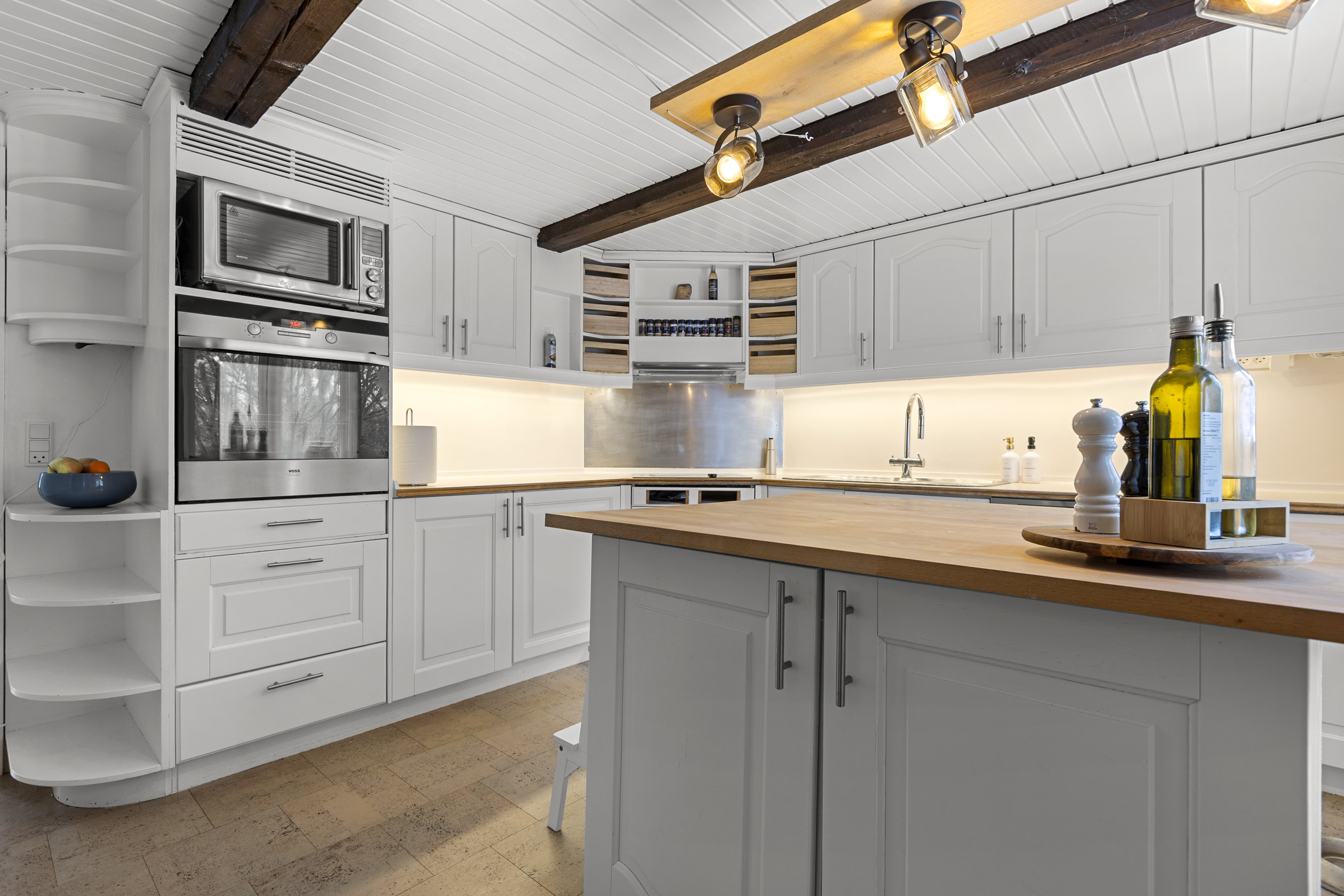 Fremhævet køkken billede i fuldskærmstilstand. Billede af Vestergårdsvej 4, Vrangstrup, 4171 Glumsø