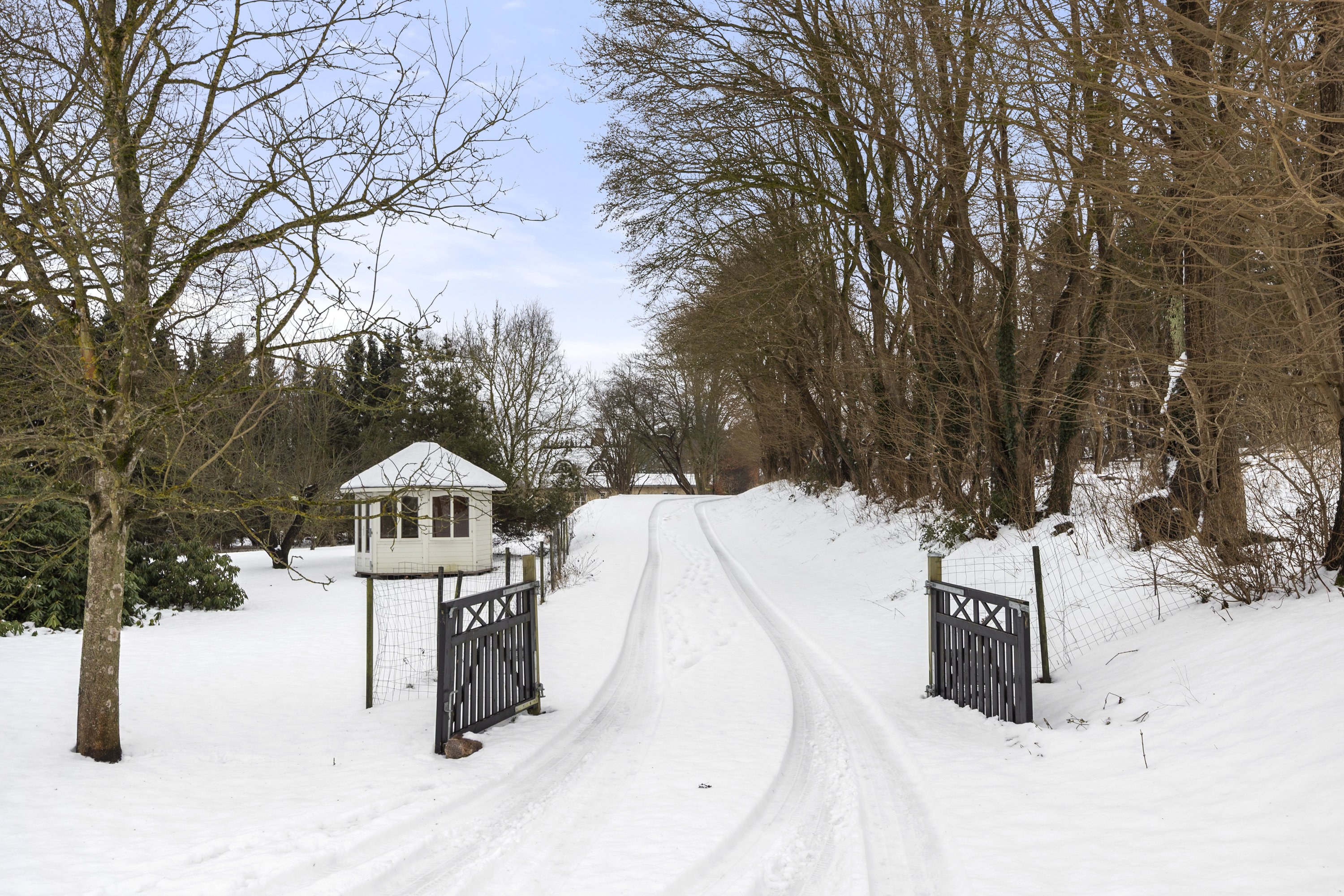 Fremhævet indkørsel billede i fuldskærmstilstand. Billede af Vestergårdsvej 4, Vrangstrup, 4171 Glumsø