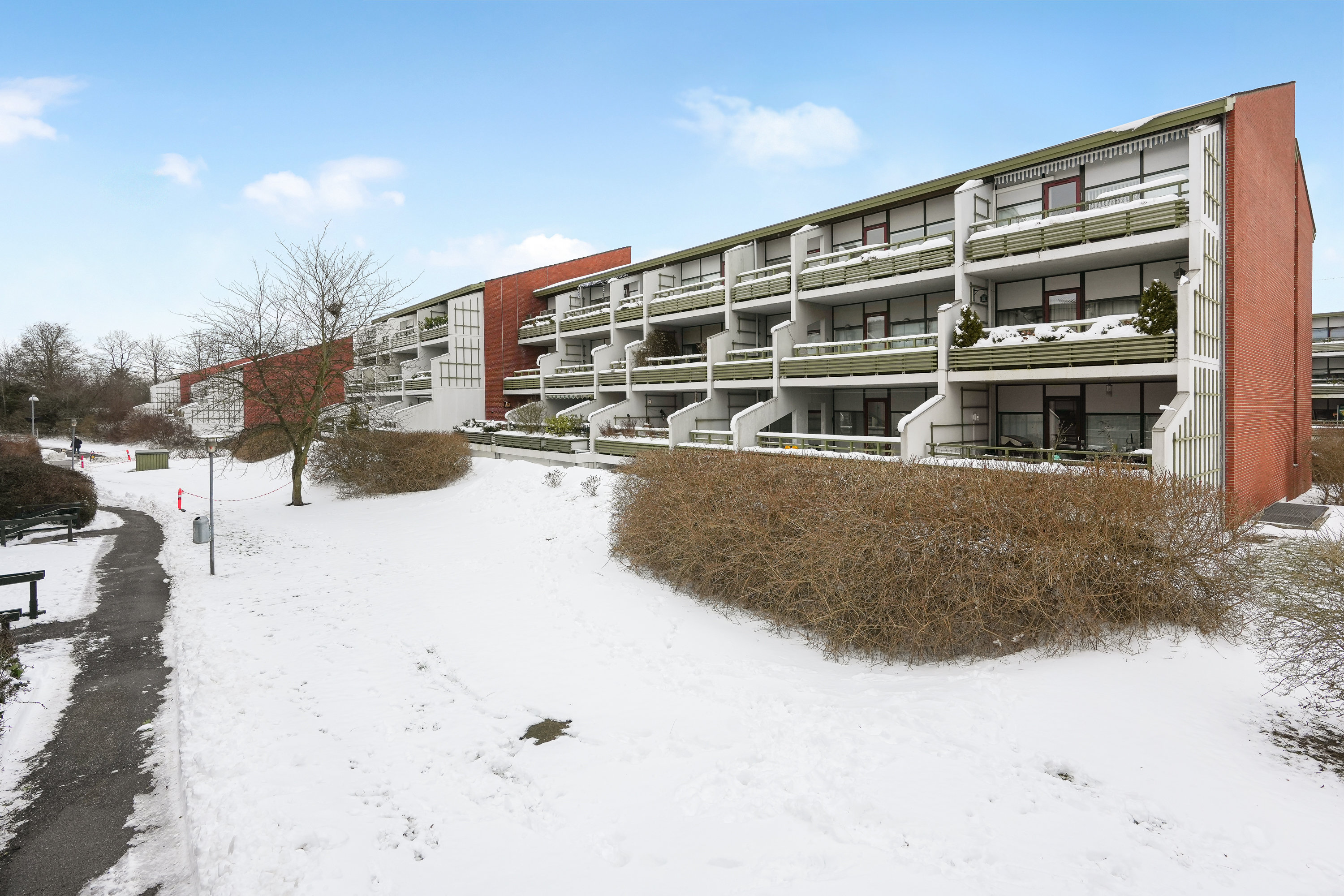 Fremhævet andet billede i fuldskærmstilstand. Billede af Pærevangen 20, 2. mf., Smørumnedre, 2765 Smørum