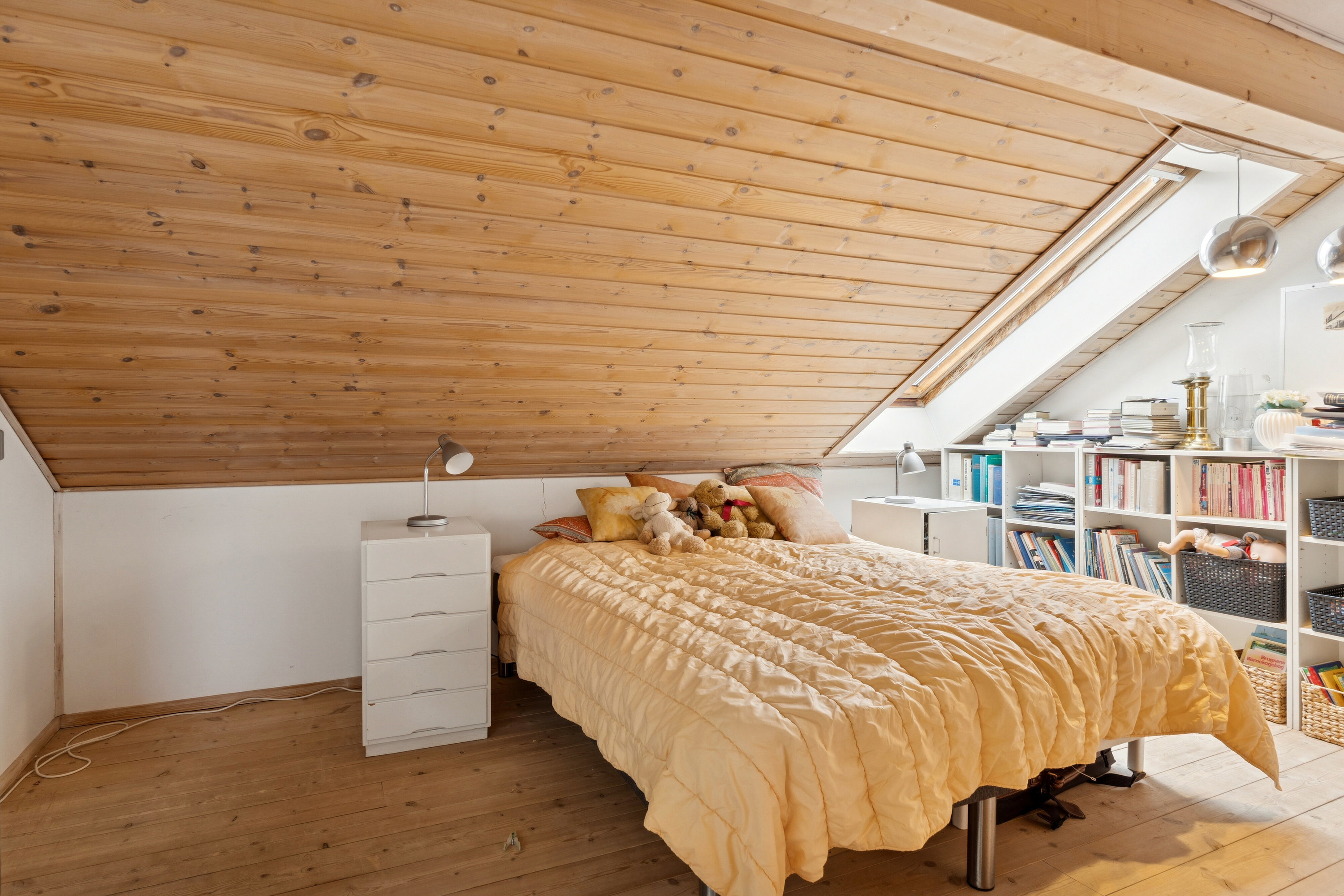 Fremhævet soveværelse billede i fuldskærmstilstand. Billede af Gassehaven 17, Gl Holte, 2840 Holte