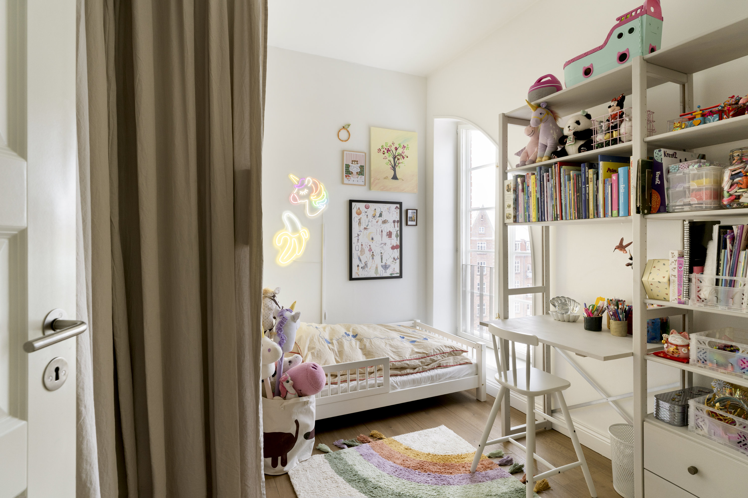 Fremhævet  billede i fuldskærmstilstand. Billede af Rolfsvej 37, 4. tv., 2000 Frederiksberg