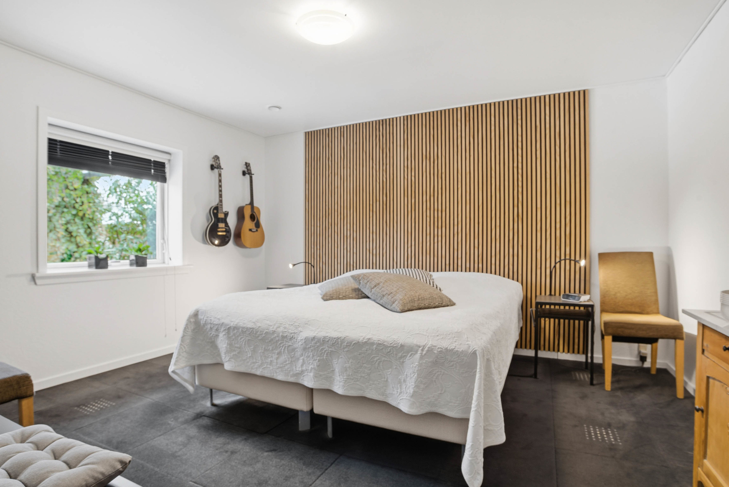 Fremhævet soveværelse billede i fuldskærmstilstand. Billede af Chr Winthers Vej 55, 7500 Holstebro