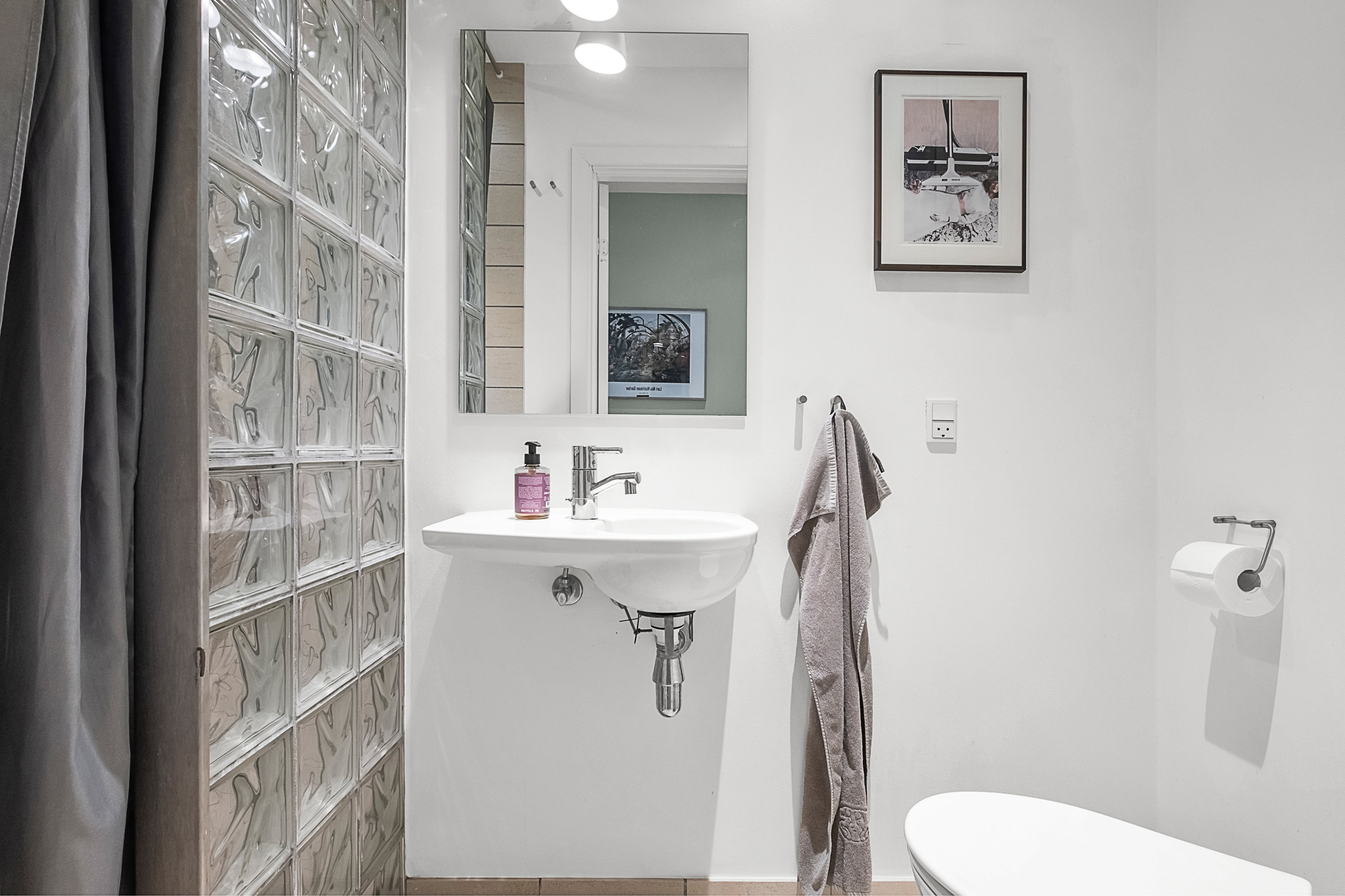 Fremhævet badeværelse billede i fuldskærmstilstand. Billede af Kådhøjvej 10, 8530 Hjortshøj