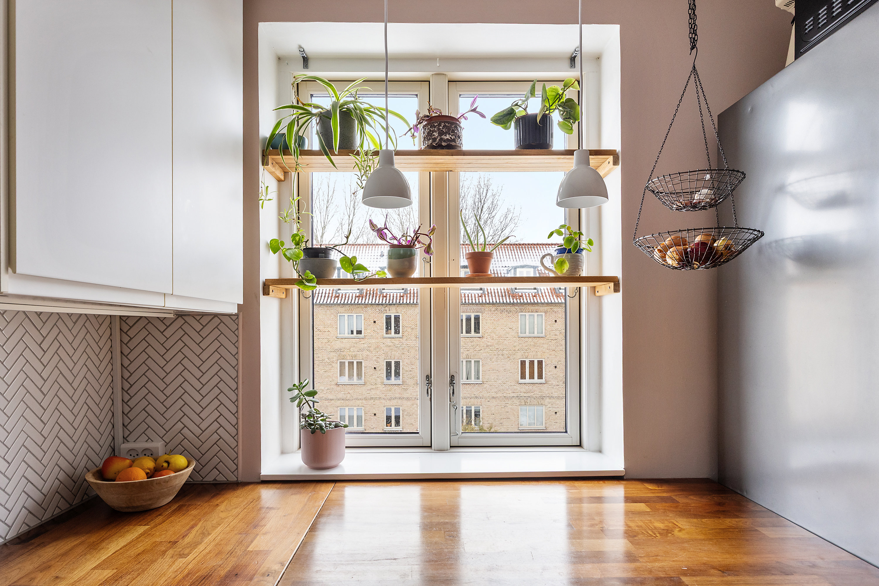 Fremhævet køkken billede i fuldskærmstilstand. Billede af Offenbachsvej 37, 2. th., 2450 København SV