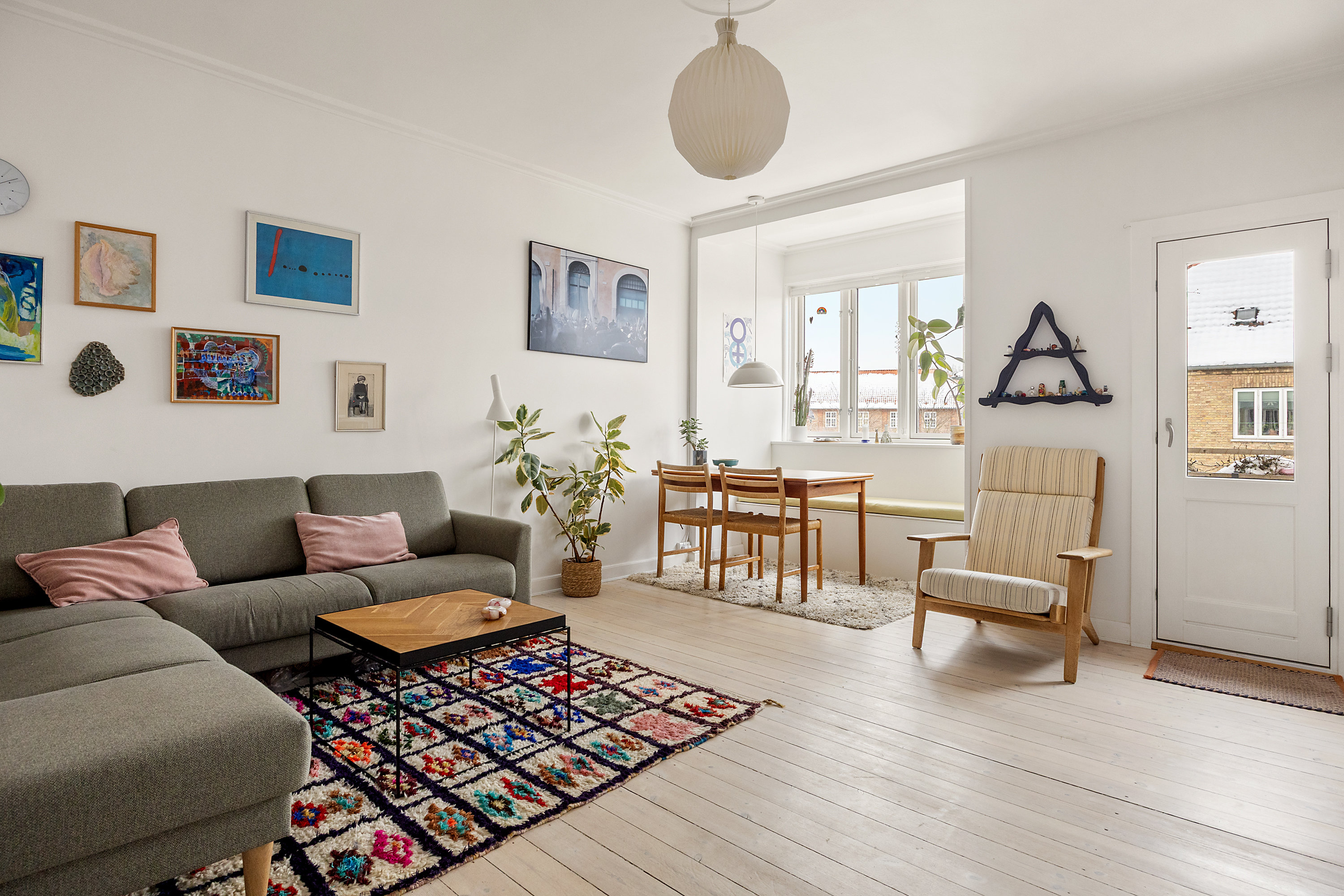 Fremhævet stue billede i fuldskærmstilstand. Billede af Offenbachsvej 37, 2. th., 2450 København SV