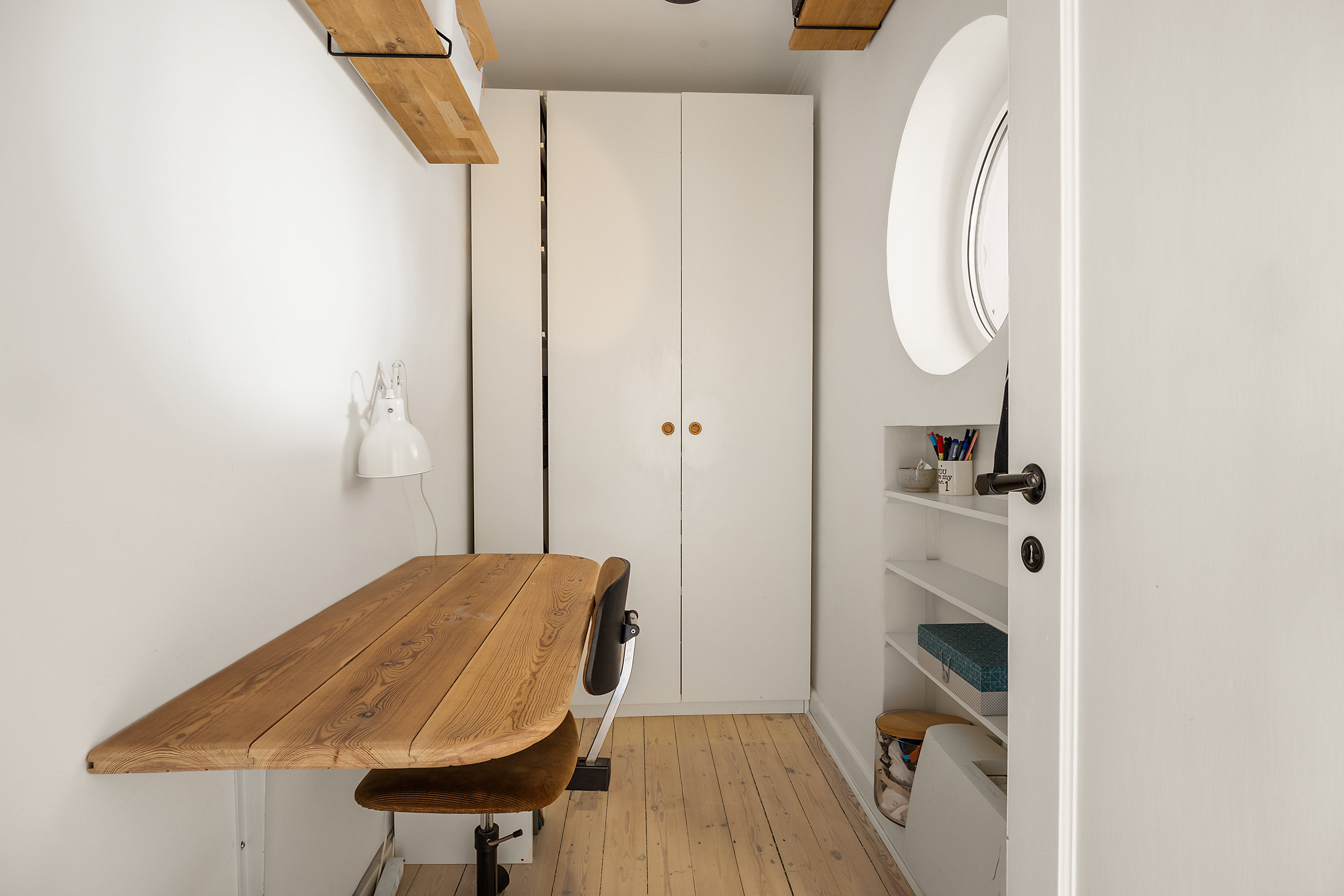 Fremhævet kontor billede i fuldskærmstilstand. Billede af Offenbachsvej 37, 2. th., 2450 København SV