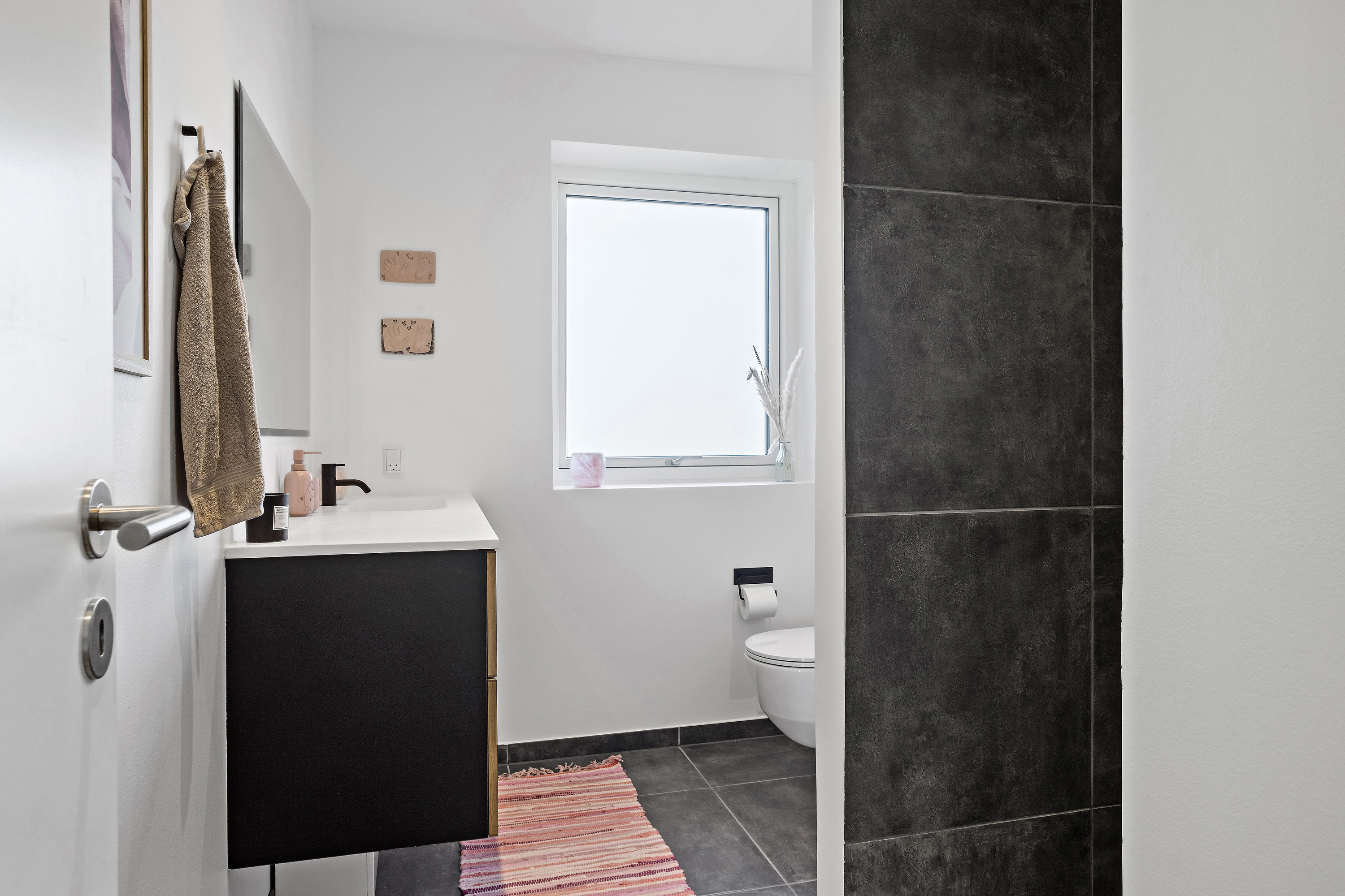 Fremhævet  billede i fuldskærmstilstand. Billede af Nørresøvej 36, Dons, 6051 Almind