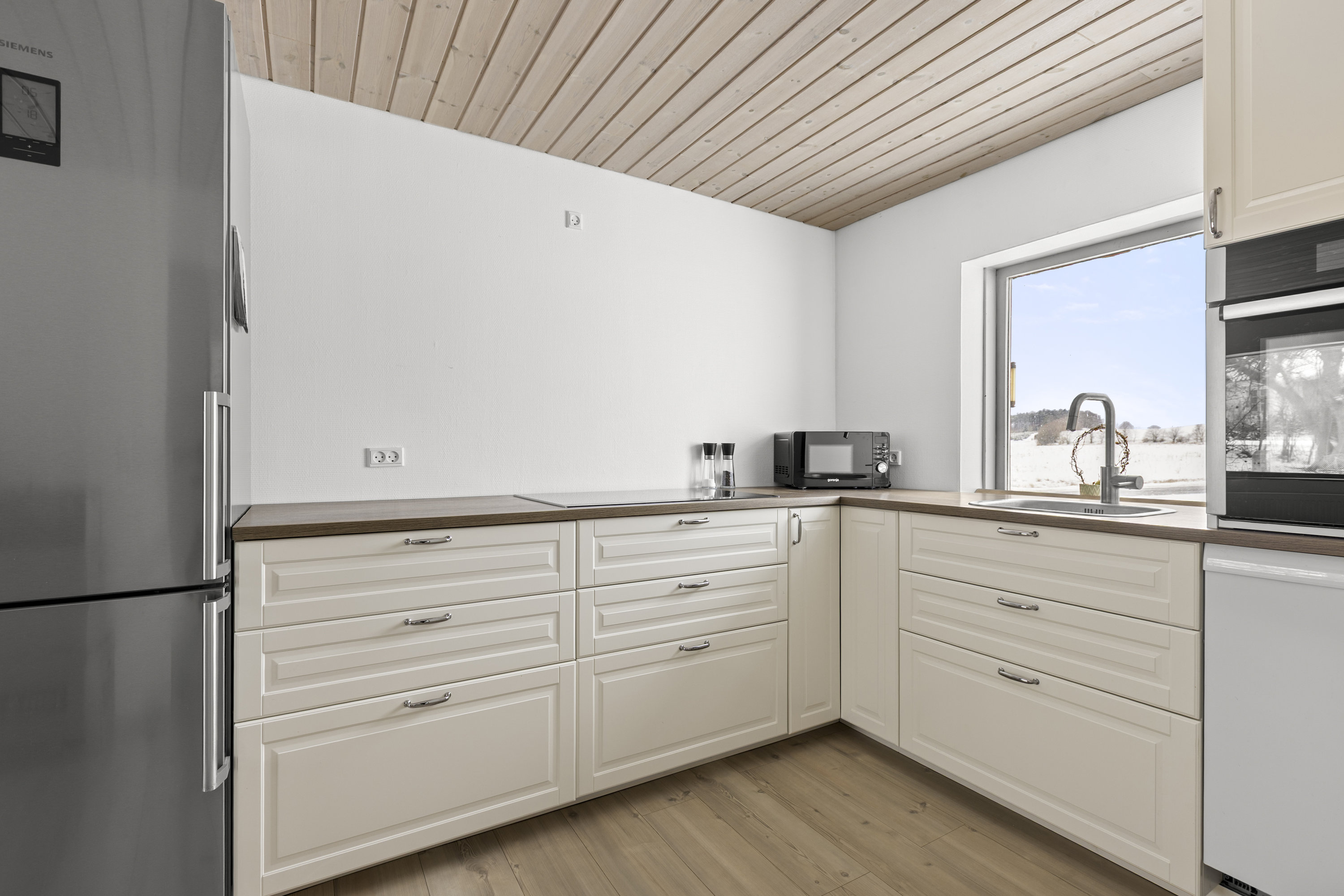 Fremhævet køkken billede i fuldskærmstilstand. Billede af Kelleklintevej 2, 4490 Jerslev Sjælland