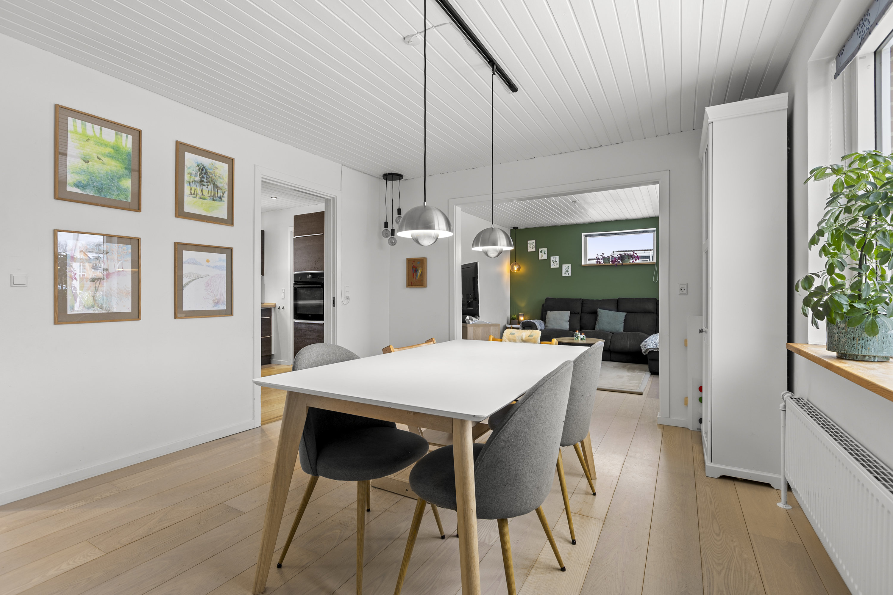 Fremhævet stue billede i fuldskærmstilstand. Billede af Rådbjergvej 7, Rådbjerg, 4450 Jyderup