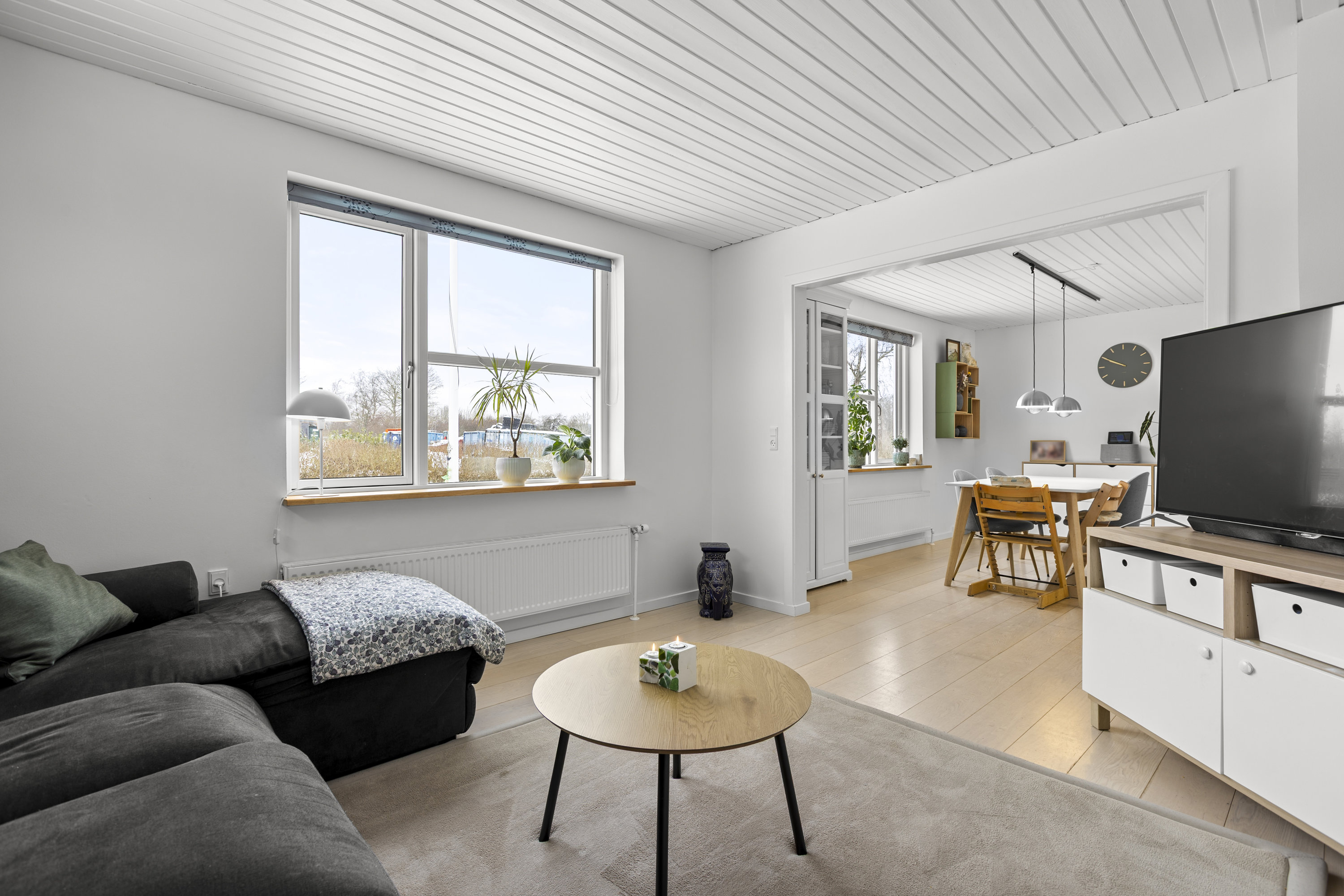 Fremhævet stue billede i fuldskærmstilstand. Billede af Rådbjergvej 7, Rådbjerg, 4450 Jyderup