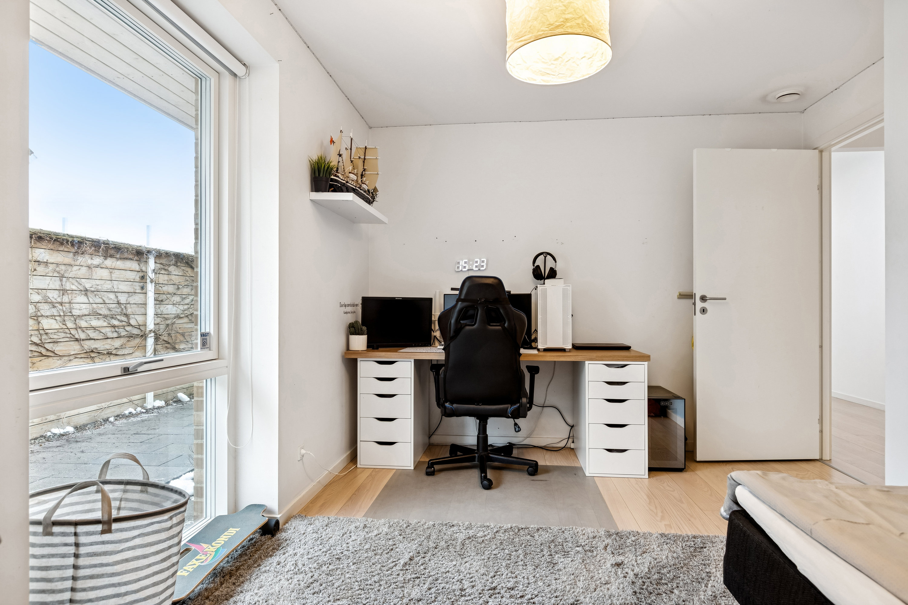 Fremhævet værelse billede i fuldskærmstilstand. Billede af Vosborgvej 21, 2770 Kastrup