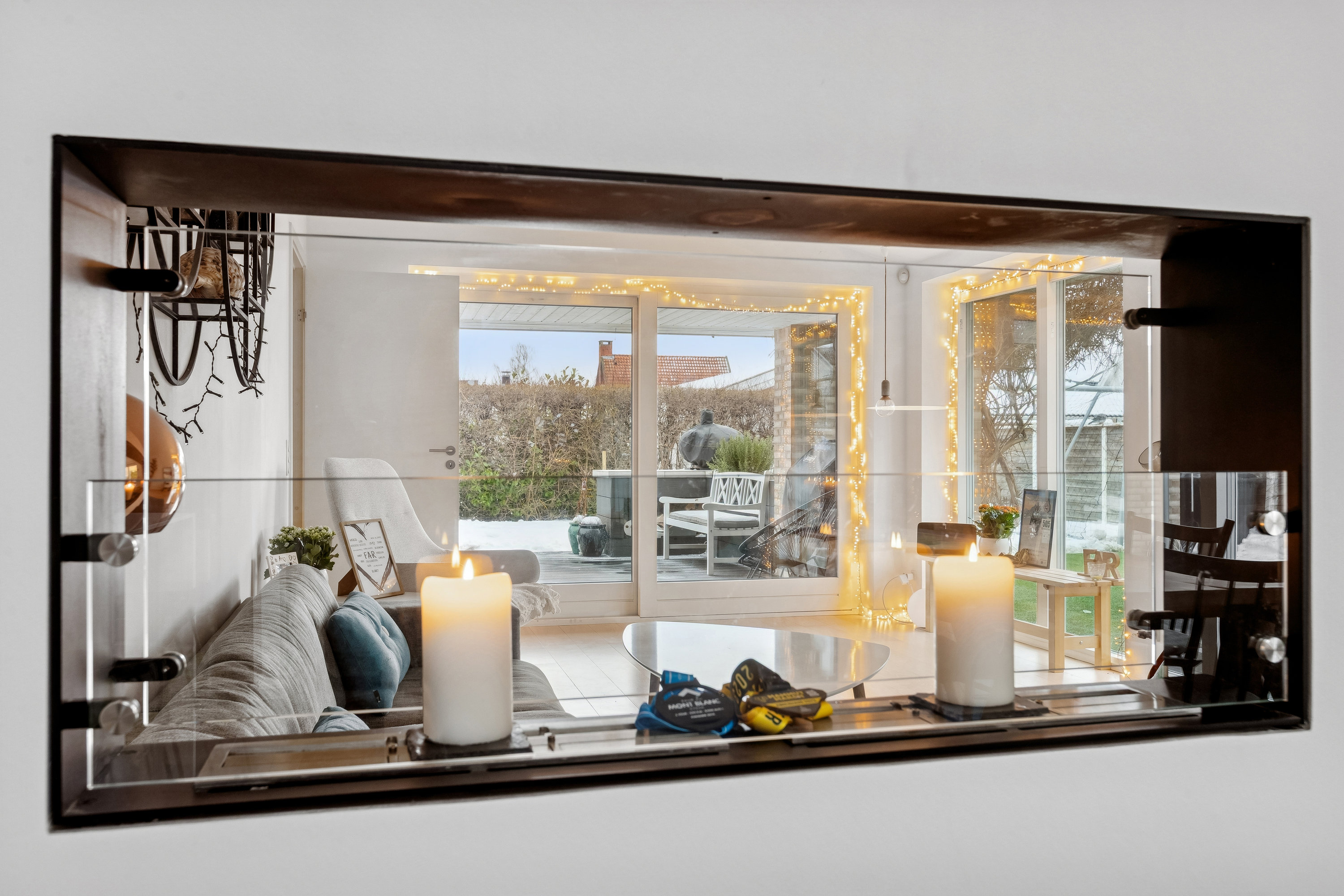 Fremhævet stue billede i fuldskærmstilstand. Billede af Vosborgvej 21, 2770 Kastrup