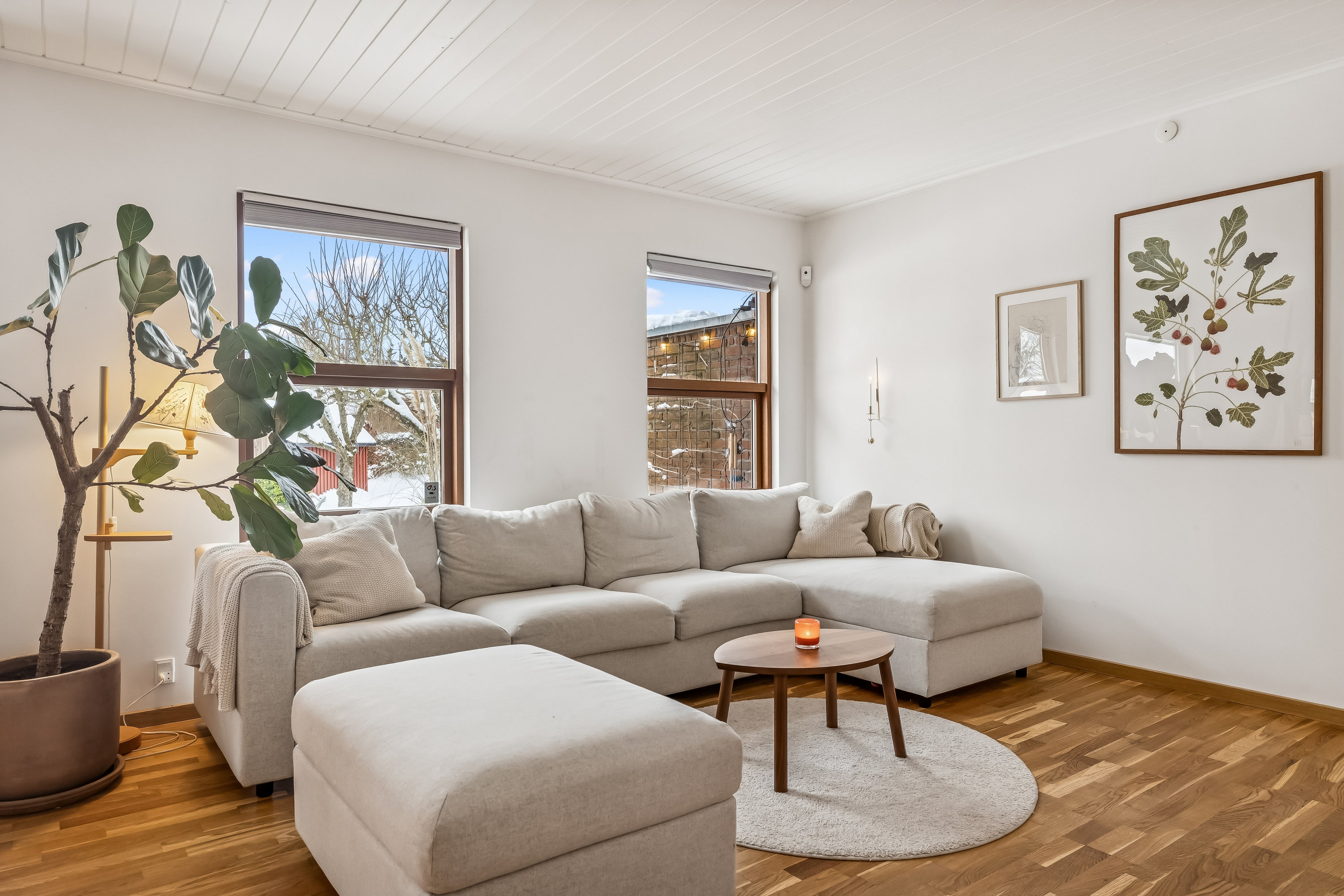 Fremhævet stue billede i fuldskærmstilstand. Billede af Højvænget 231, 8300 Odder