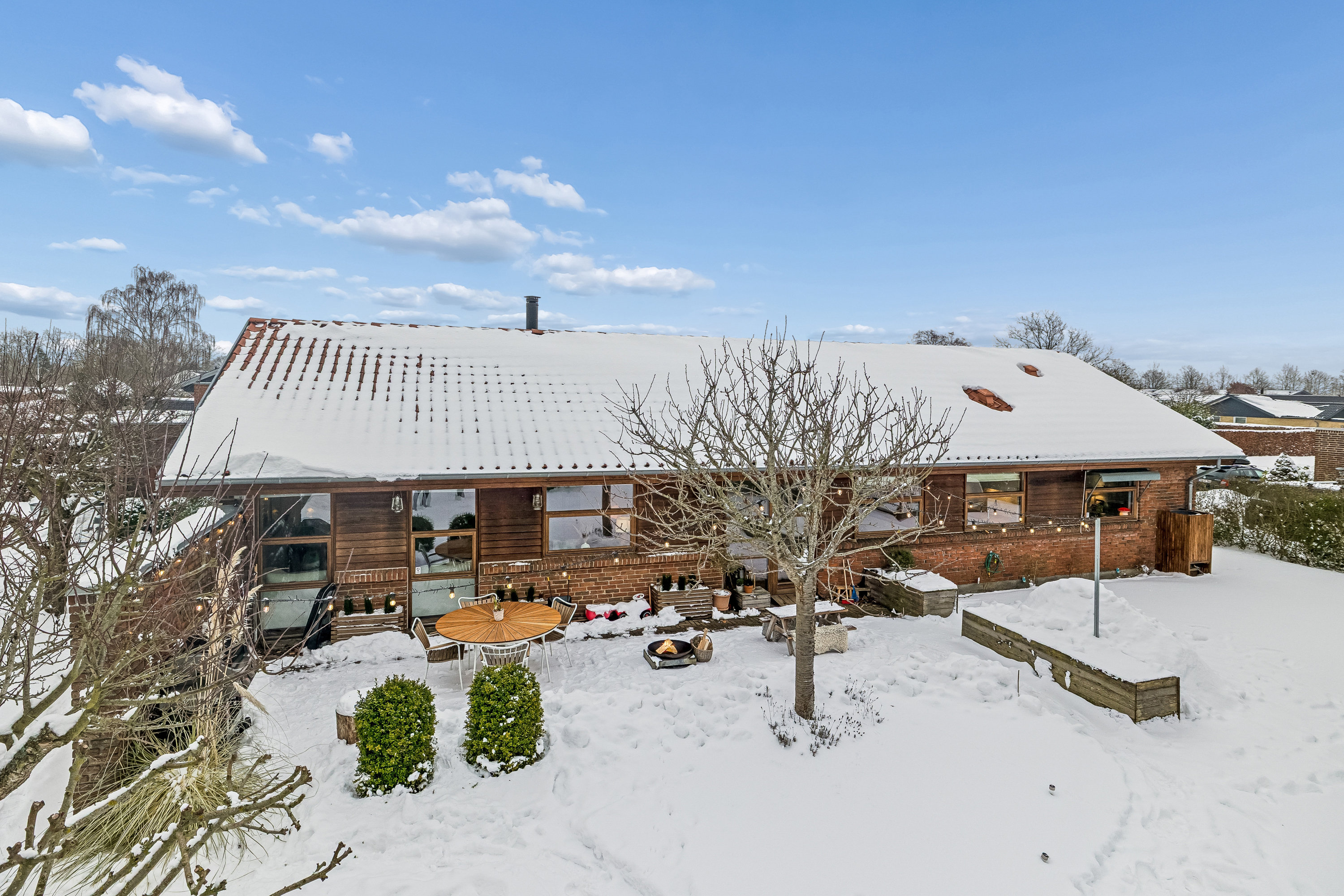 Fremhævet set fra haven billede i fuldskærmstilstand. Billede af Højvænget 231, 8300 Odder