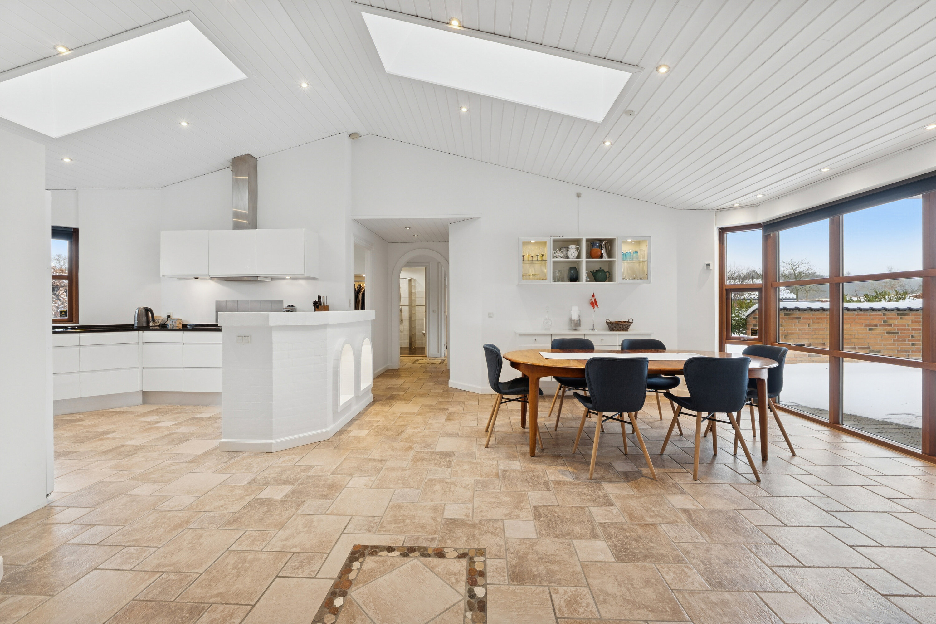 Miniaturebillede 1: spisestue. Billede af Ravnsbjerggårdsvej 301, 3480 Fredensborg