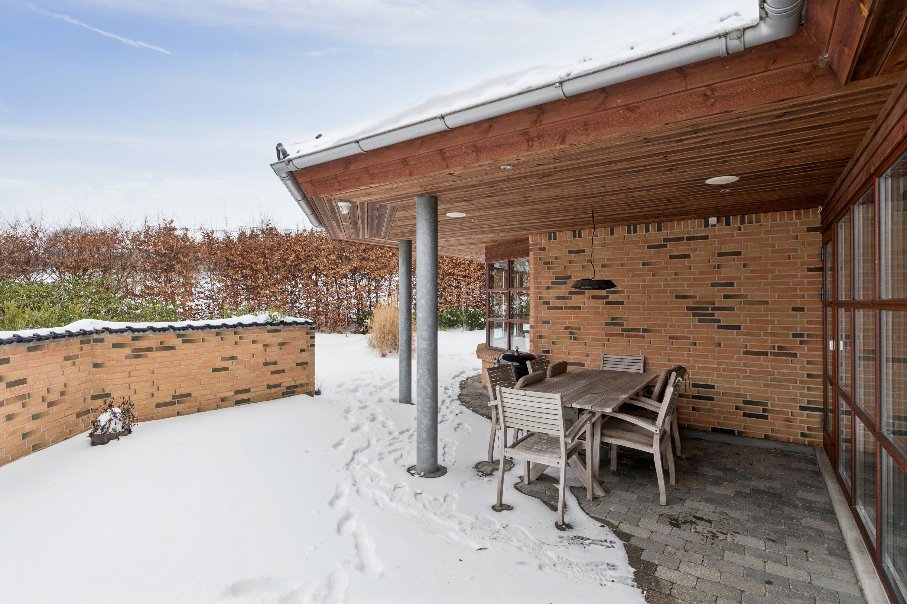 Fremhævet overdækket terrasse billede i fuldskærmstilstand. Billede af Ravnsbjerggårdsvej 301, 3480 Fredensborg