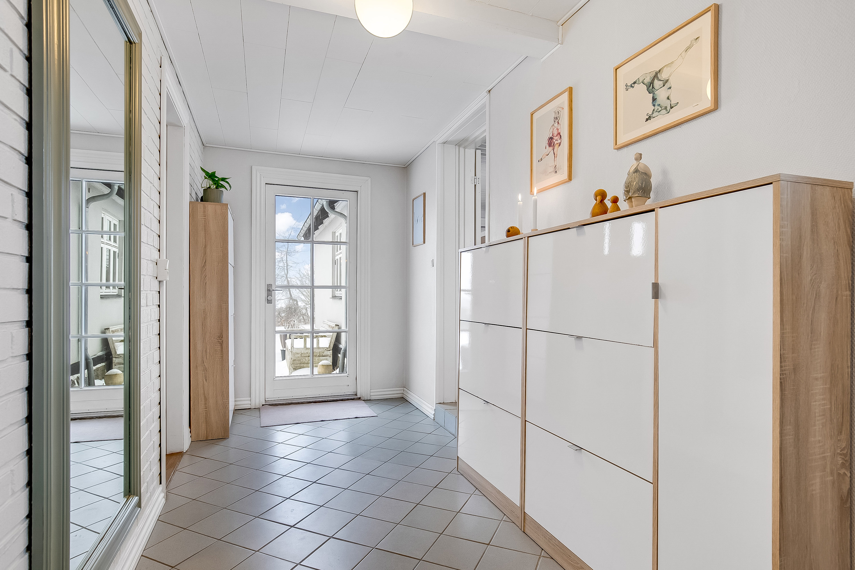 Fremhævet gang billede i fuldskærmstilstand. Billede af Møllevænget 26, Lindved, 7100 Vejle