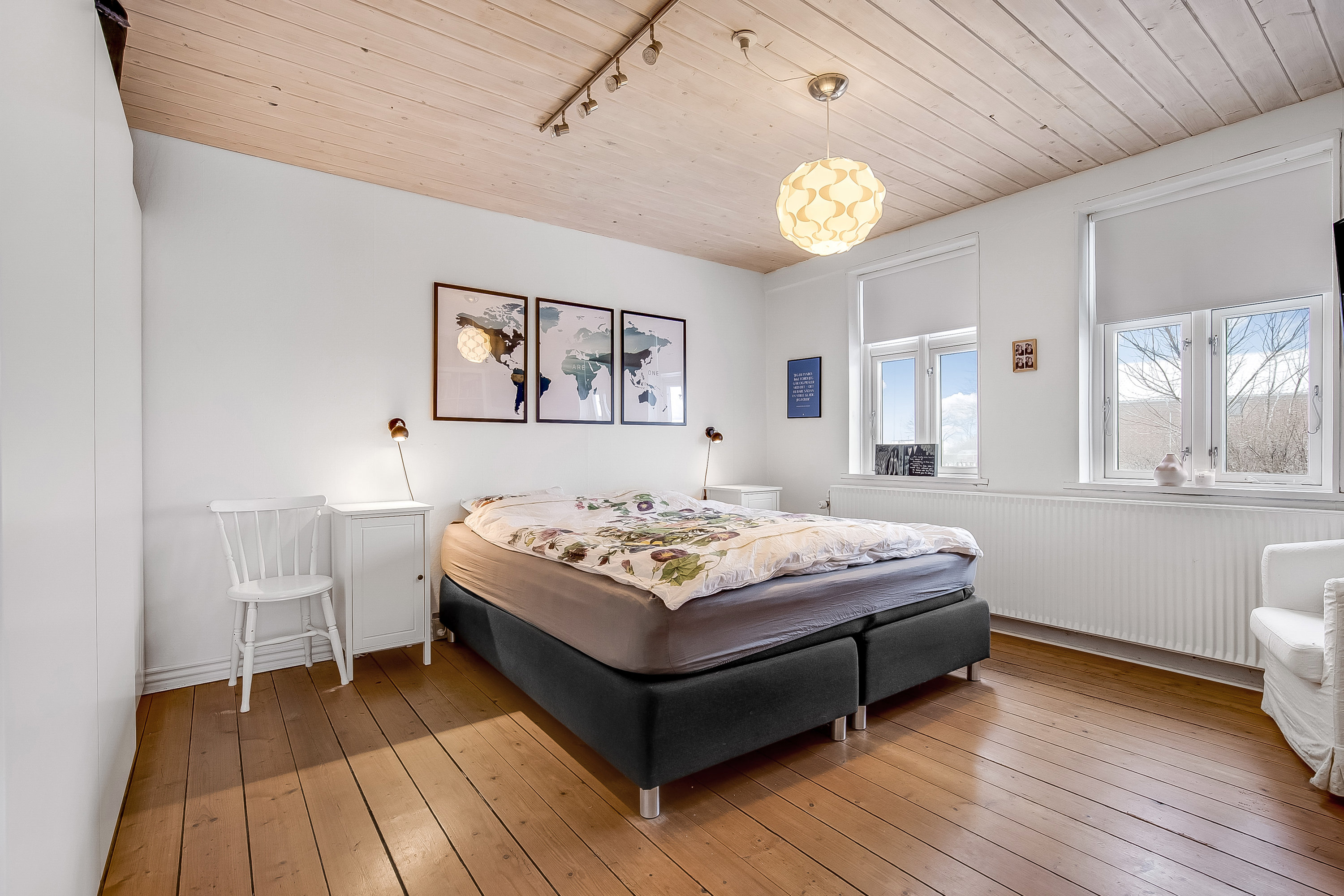 Fremhævet soveværelse billede i fuldskærmstilstand. Billede af Møllevænget 26, Lindved, 7100 Vejle