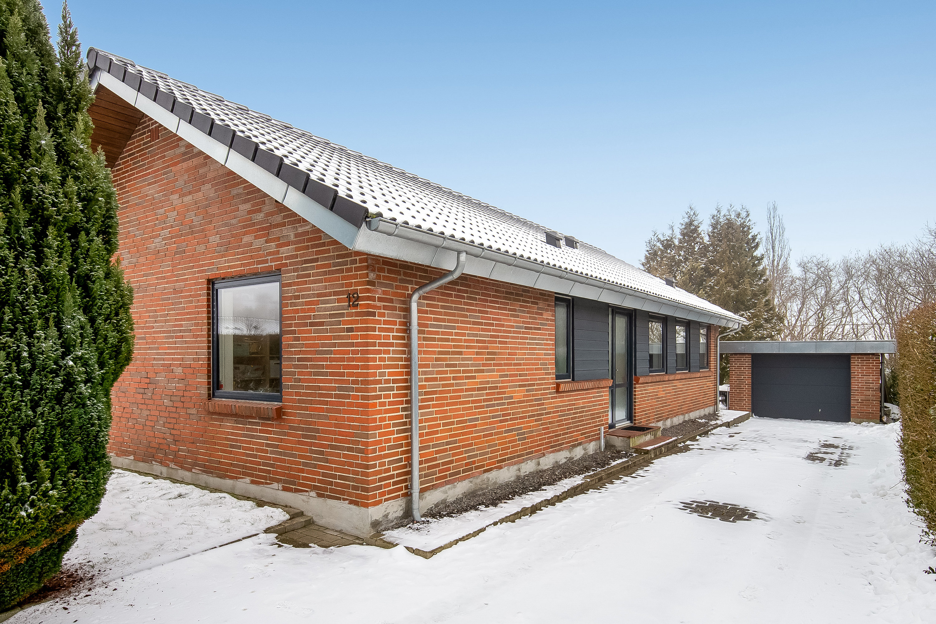 Fremhævet ejendommen billede i fuldskærmstilstand. Billede af Saturnvej 12, 7100 Vejle