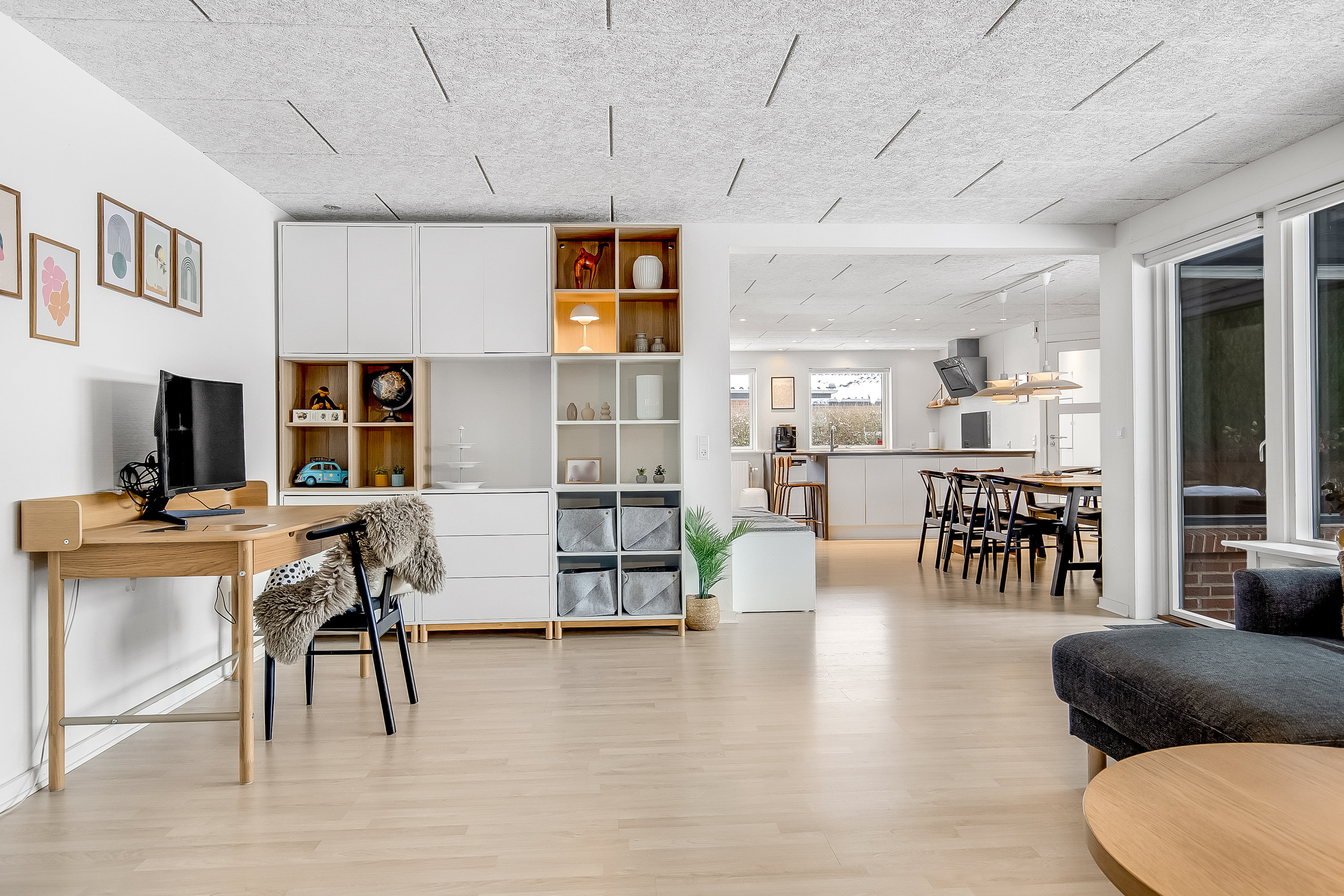 Fremhævet stue billede i fuldskærmstilstand. Billede af Saturnvej 12, 7100 Vejle