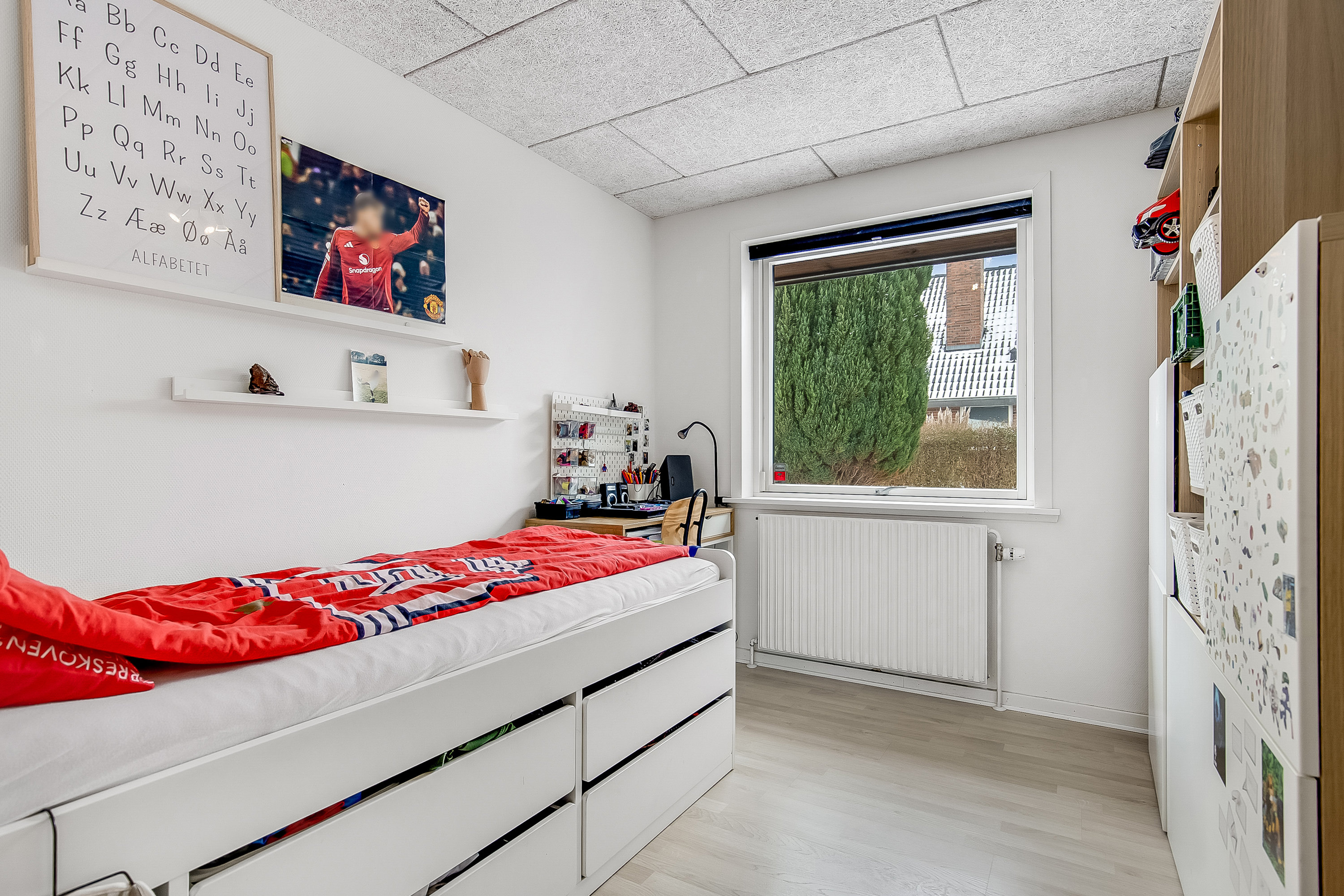 Fremhævet værelse billede i fuldskærmstilstand. Billede af Saturnvej 12, 7100 Vejle