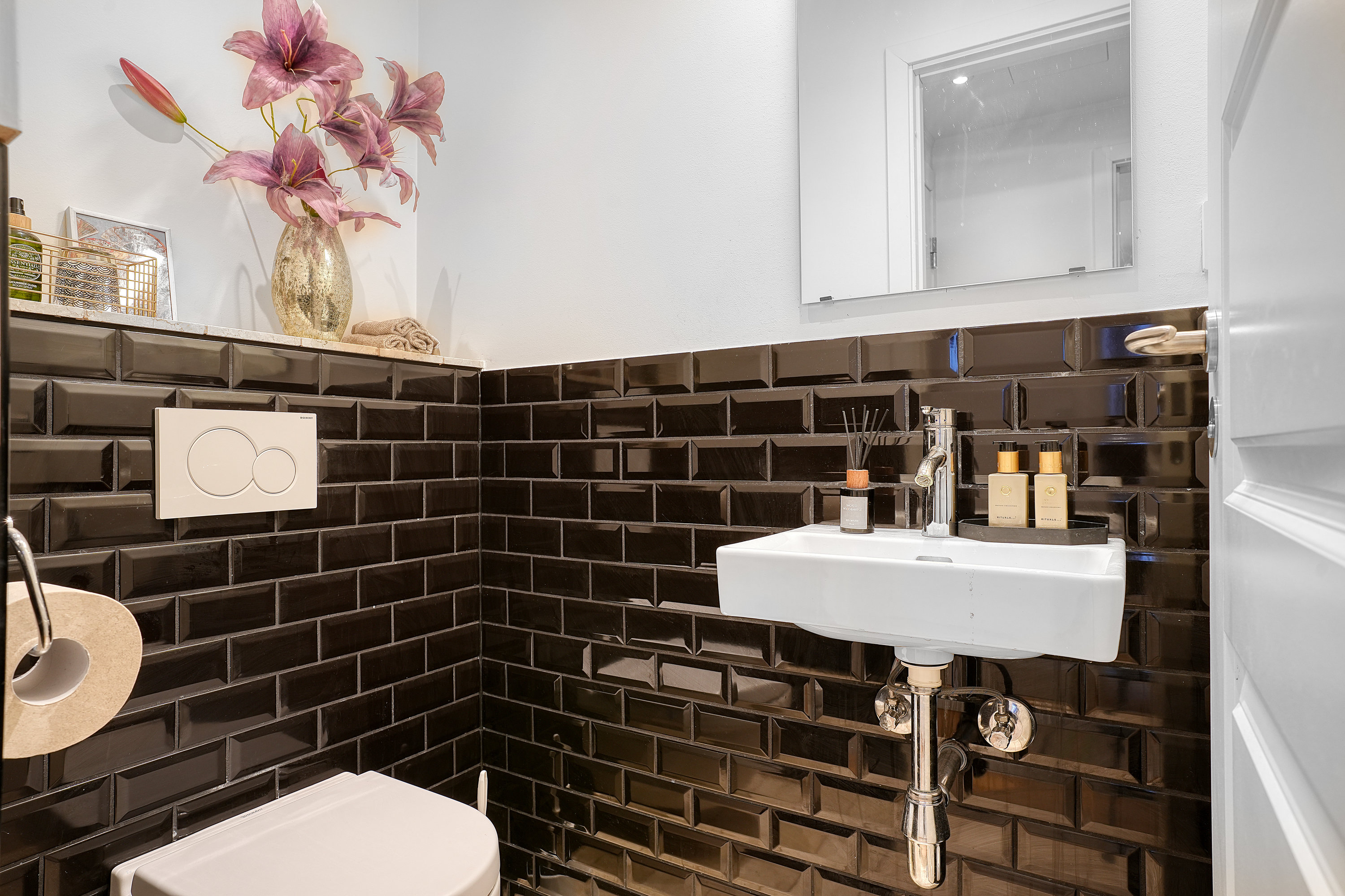 Fremhævet badeværelse billede i fuldskærmstilstand. Billede af Roskildevej 148A, 2., 2500 Valby