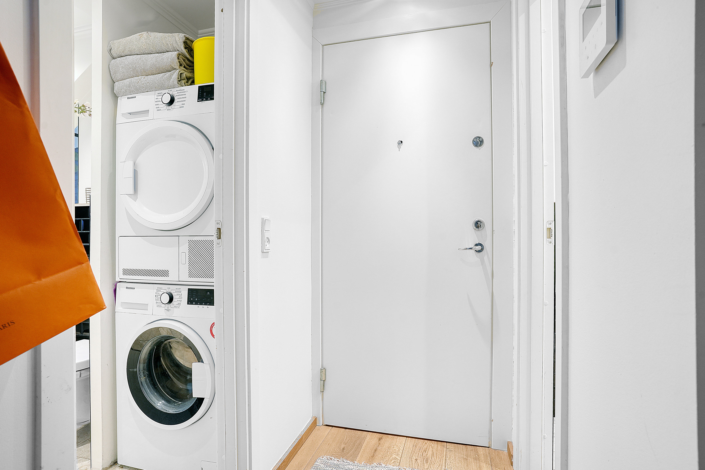 Fremhævet entré billede i fuldskærmstilstand. Billede af Roskildevej 148A, 2., 2500 Valby