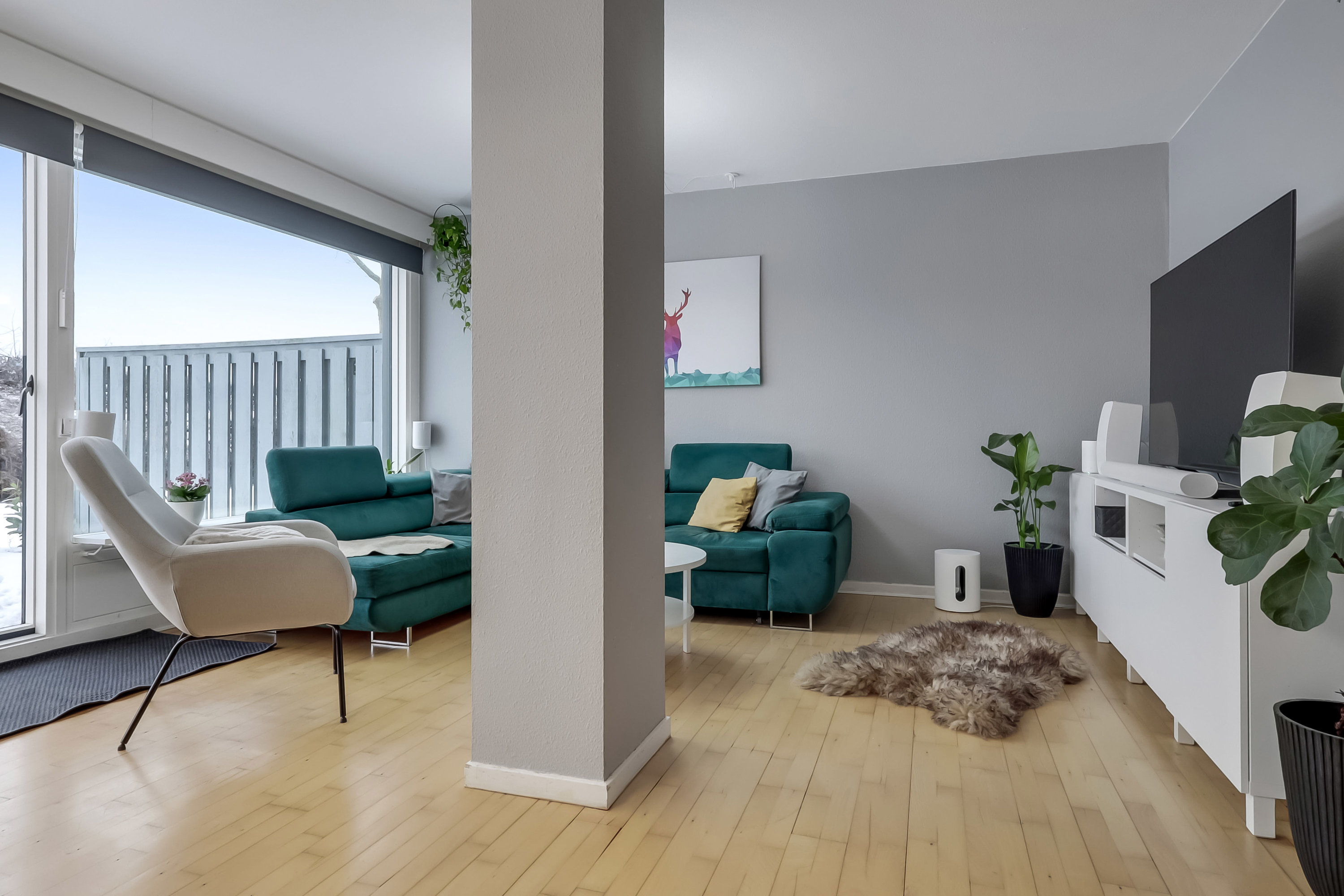 Fremhævet stue billede i fuldskærmstilstand. Billede af Wandallsvej 37D, kld.. th., 5700 Svendborg