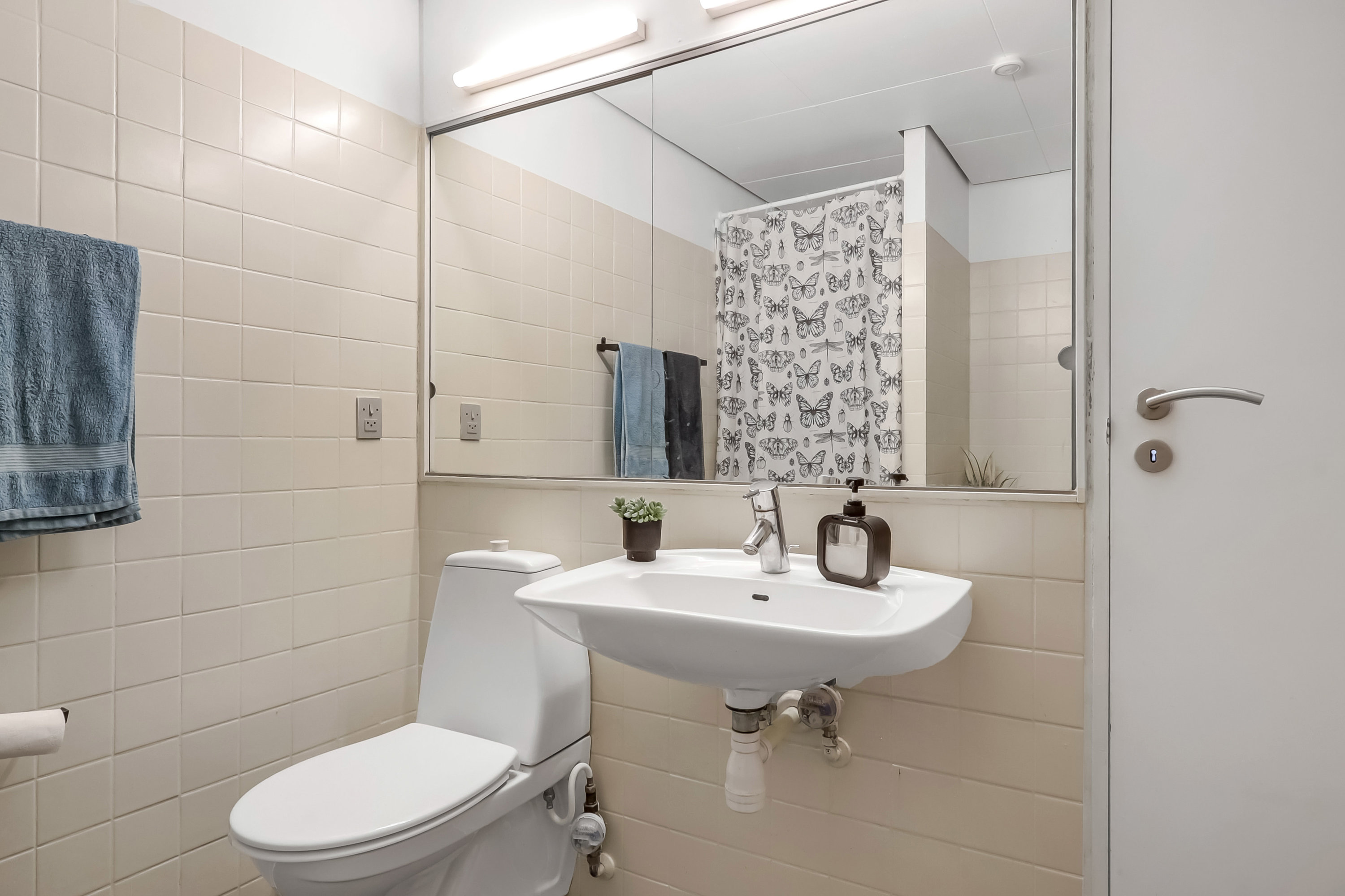 Fremhævet badeværelse billede i fuldskærmstilstand. Billede af Wandallsvej 37D, kld.. th., 5700 Svendborg