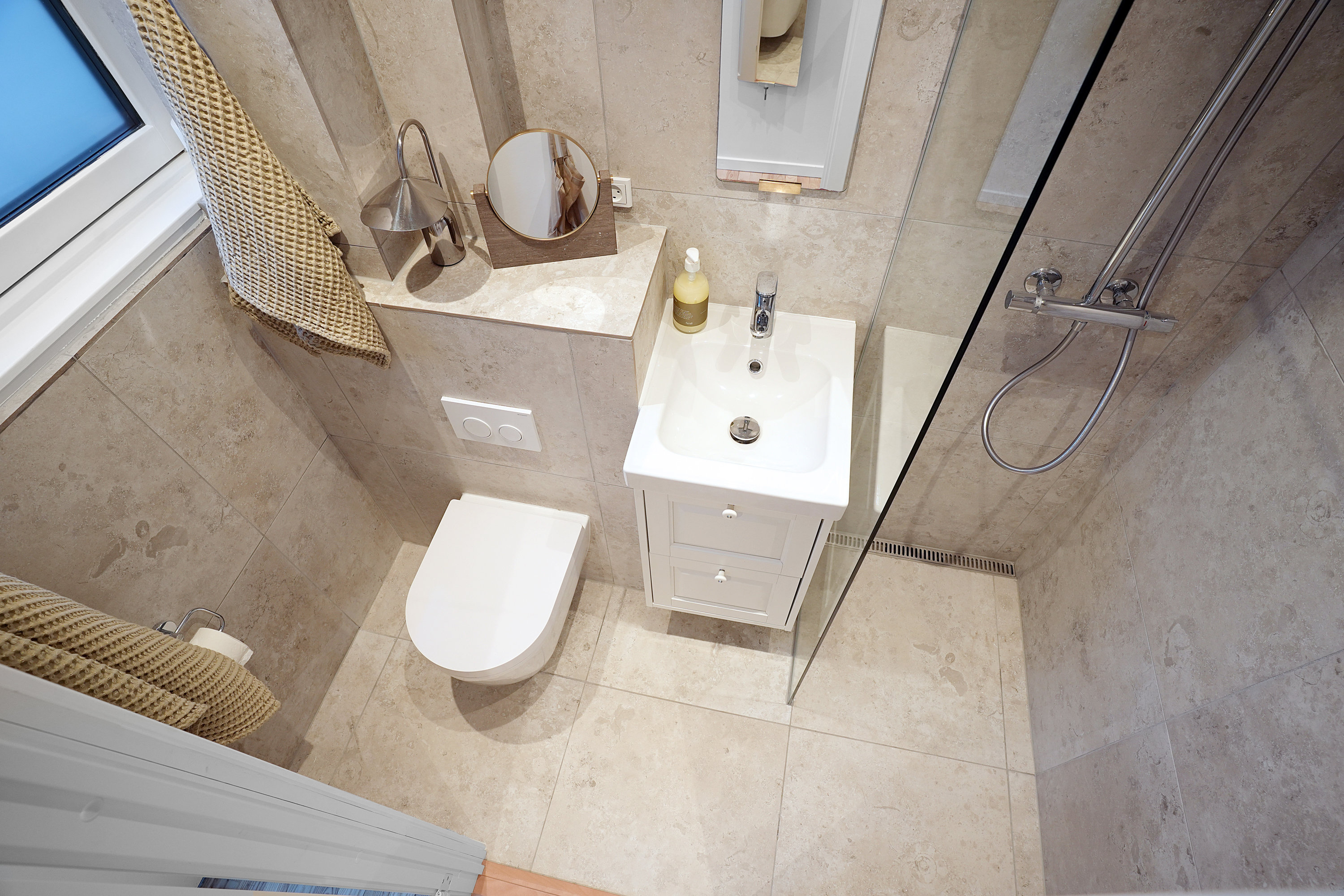 Fremhævet badeværelse billede i fuldskærmstilstand. Billede af Bjelkes Allé 4, 1. 4., 2200 København N