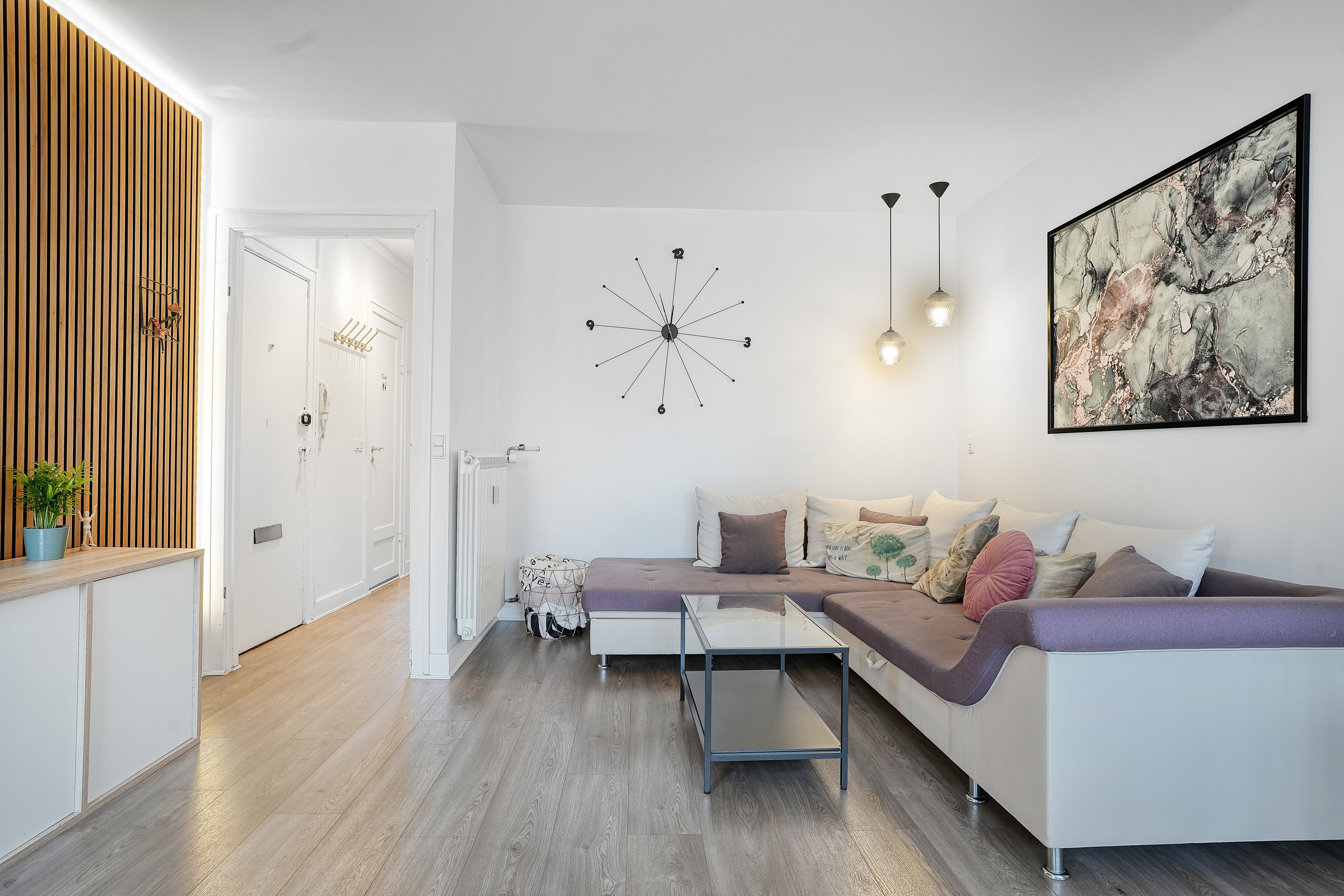 Fremhævet stue billede i fuldskærmstilstand. Billede af Jernbane Allé 24A, 3. th., 2720 Vanløse