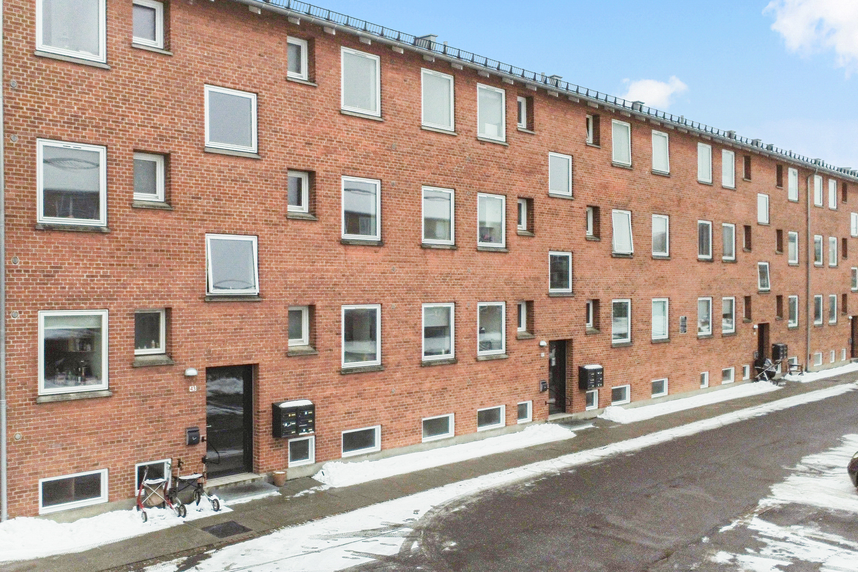 Fremhævet andet billede i fuldskærmstilstand. Billede af Taastrup Have 43, 2. th., 2630 Taastrup