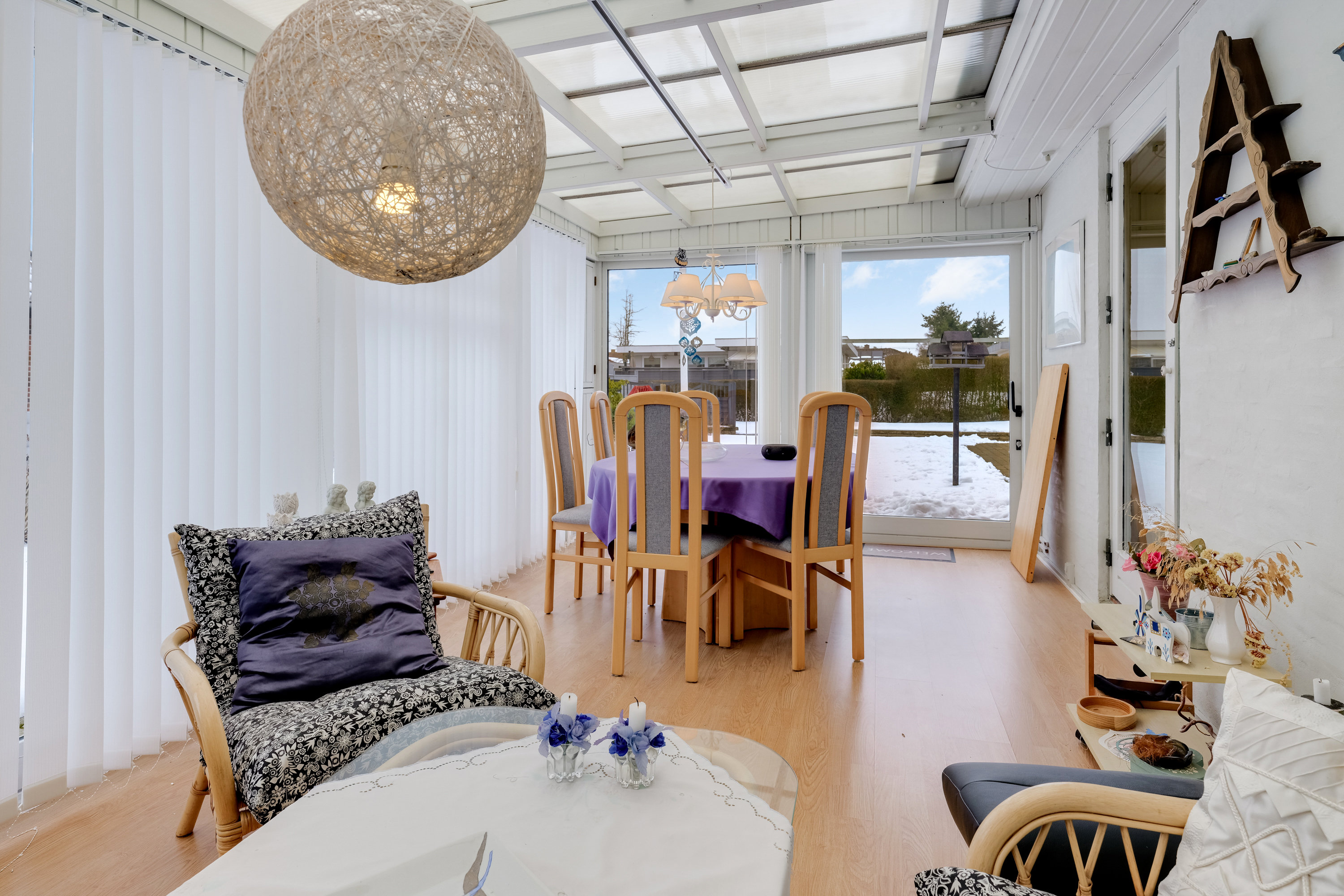 Fremhævet udestue billede i fuldskærmstilstand. Billede af Æblehaven 4, 5683 Haarby