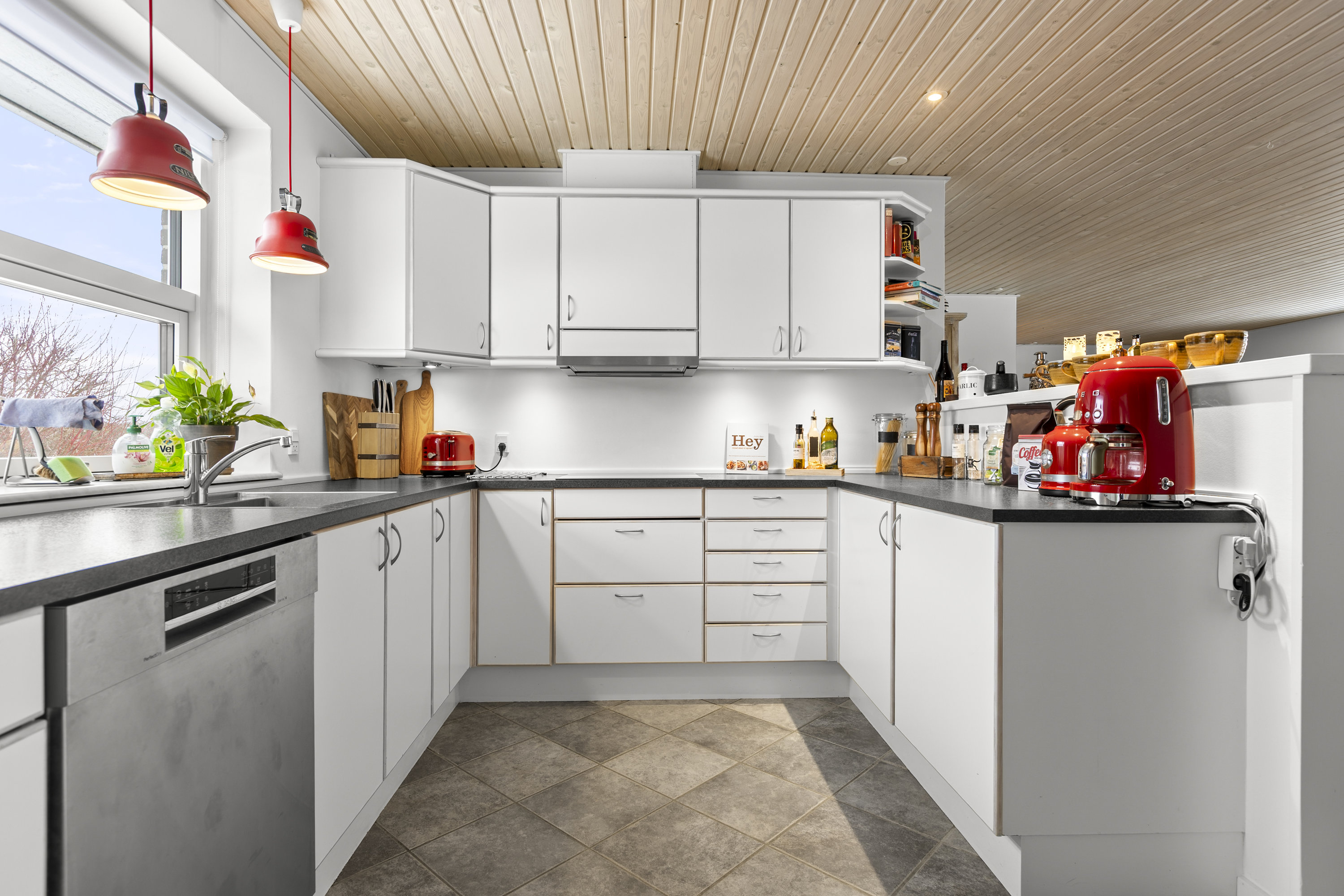 Fremhævet køkken billede i fuldskærmstilstand. Billede af Sikavej 50, 4050 Skibby